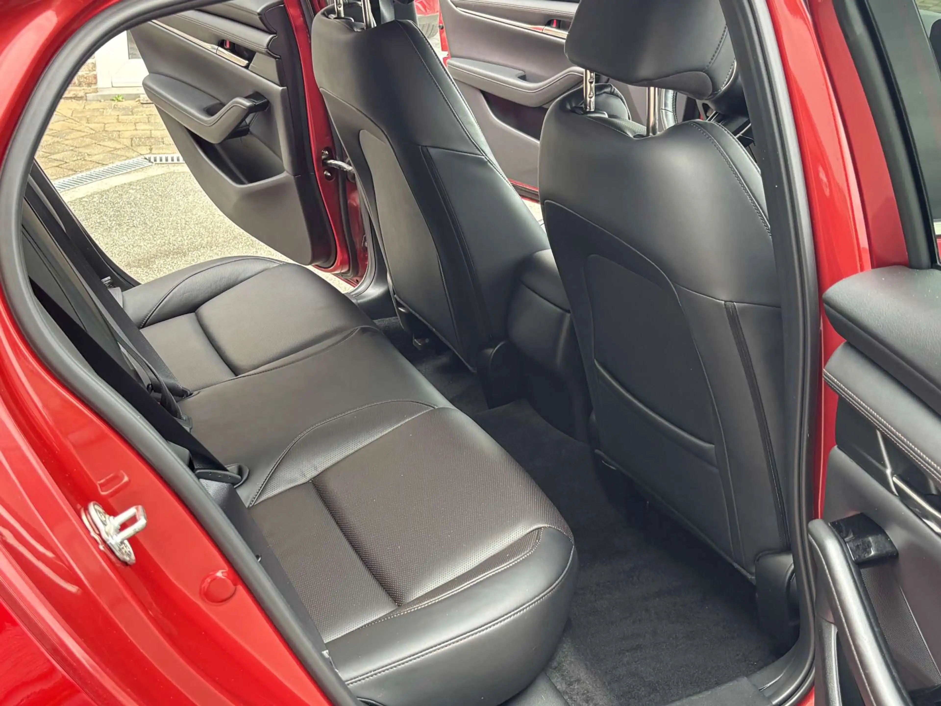 Mazda 3 3 2.0 M-HYBRID SKYCRUISE / Automaat / Leder / 68000km — photo 8