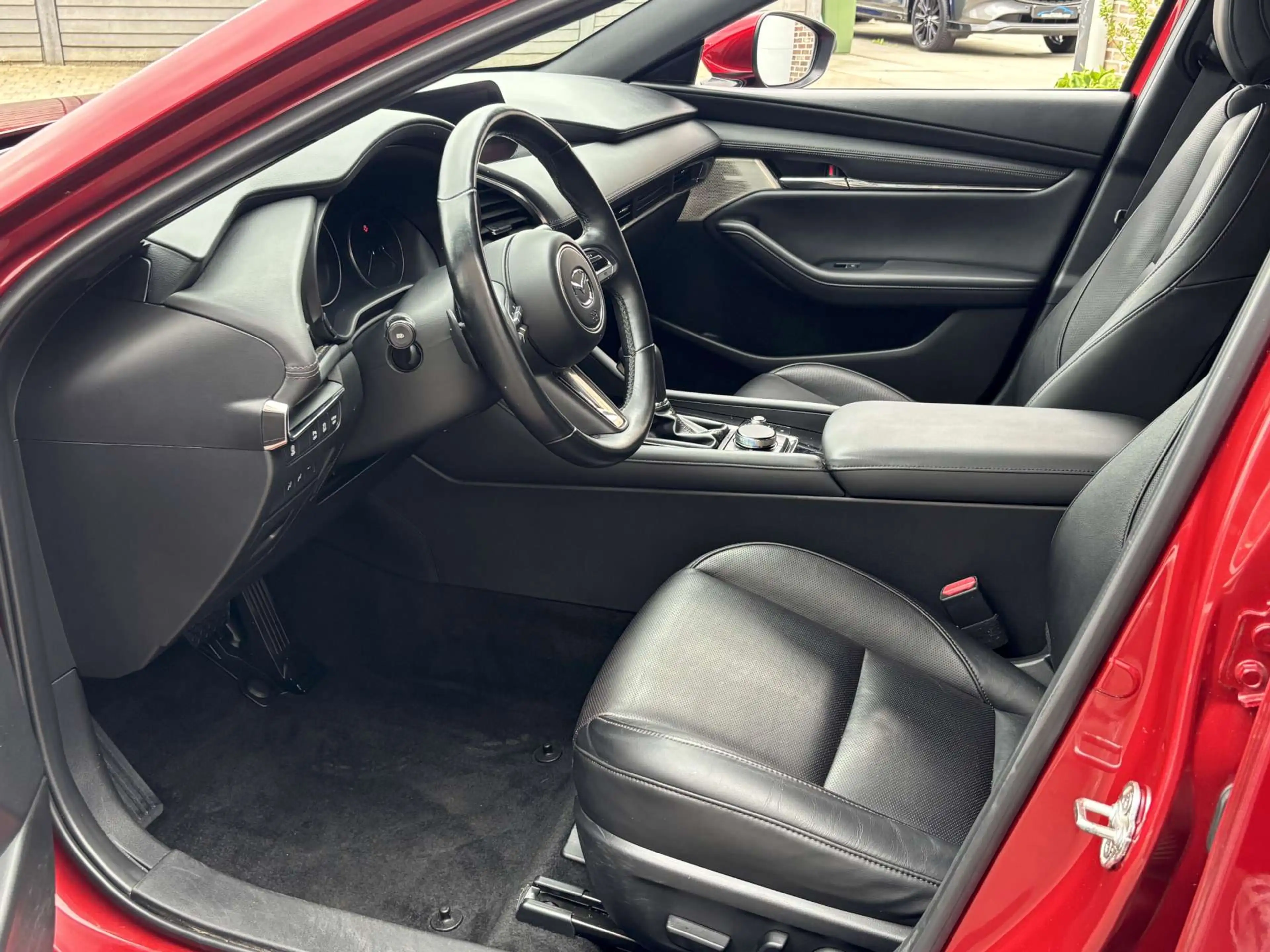Mazda 3 3 2.0 M-HYBRID SKYCRUISE / Automaat / Leder / 68000km — photo 10