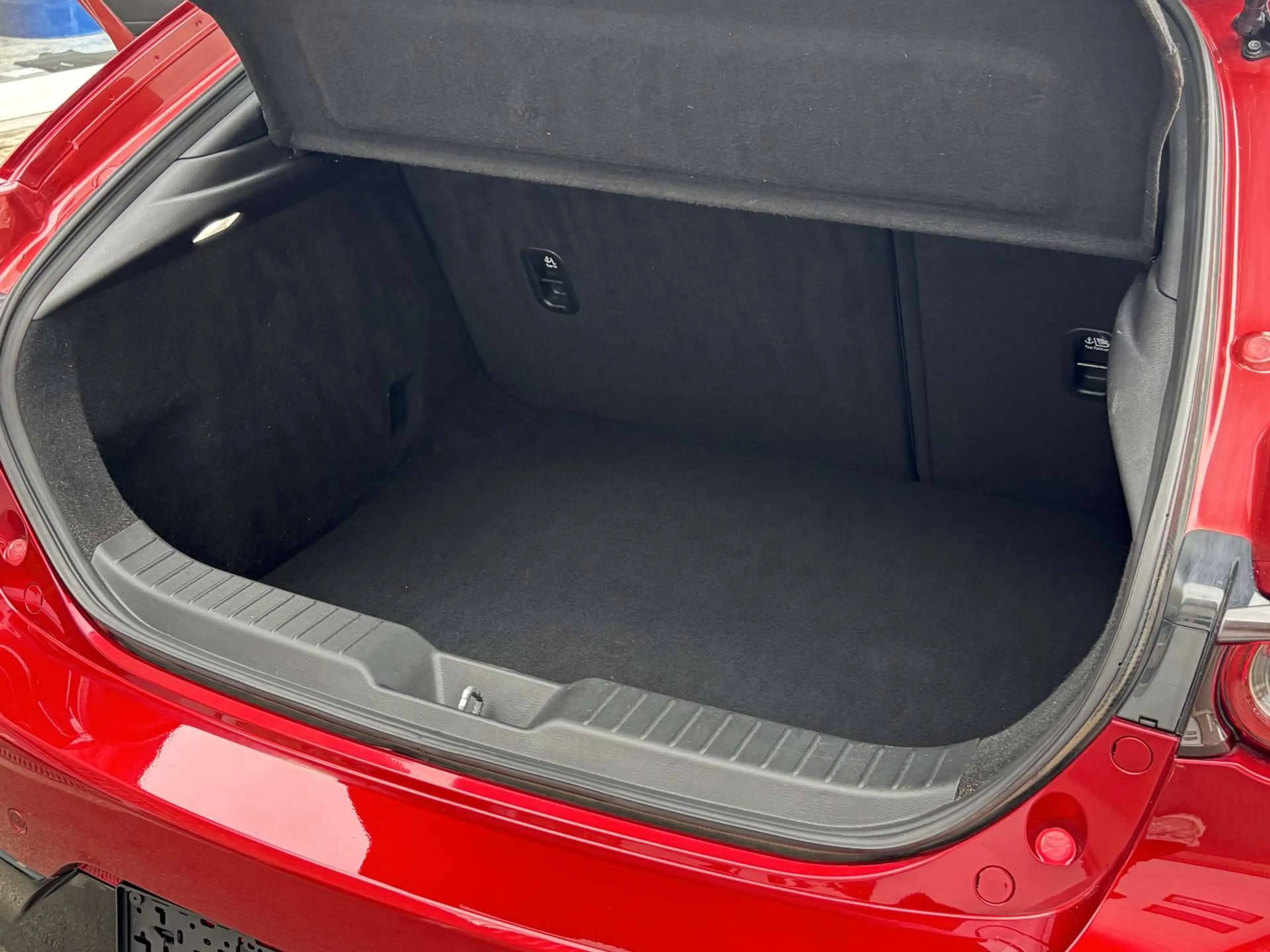 Mazda 3 3 2.0 M-HYBRID SKYCRUISE / Automaat / Leder / 68000km — photo 9