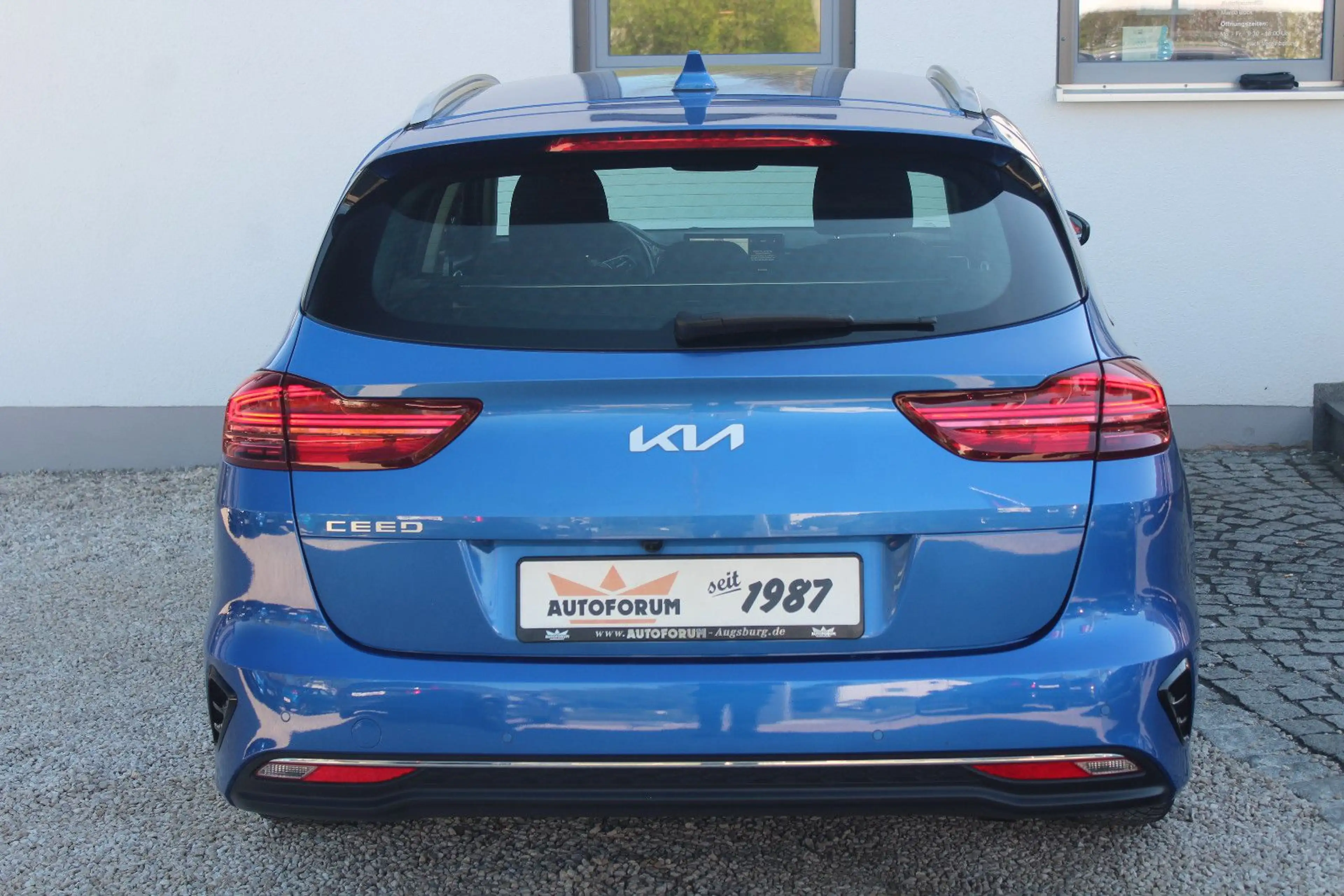 Kia Ceed SW / cee'd SW 1.6 CRDi Vision~ — photo 9
