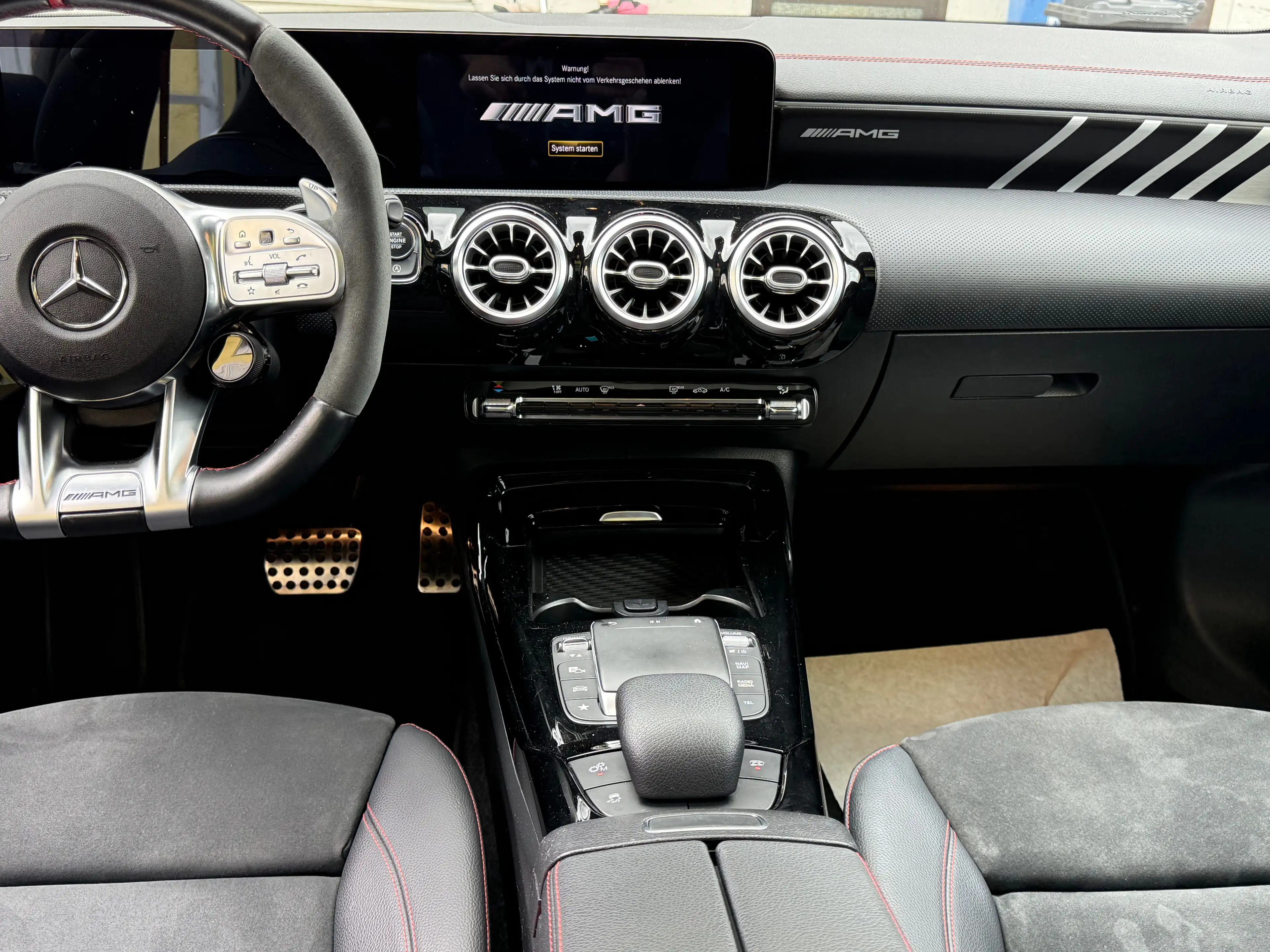 Mercedes-Benz CLA 45 AMG CLA 45 S AMG 4Matic Aerodynamik-Paket Panorama — photo 11