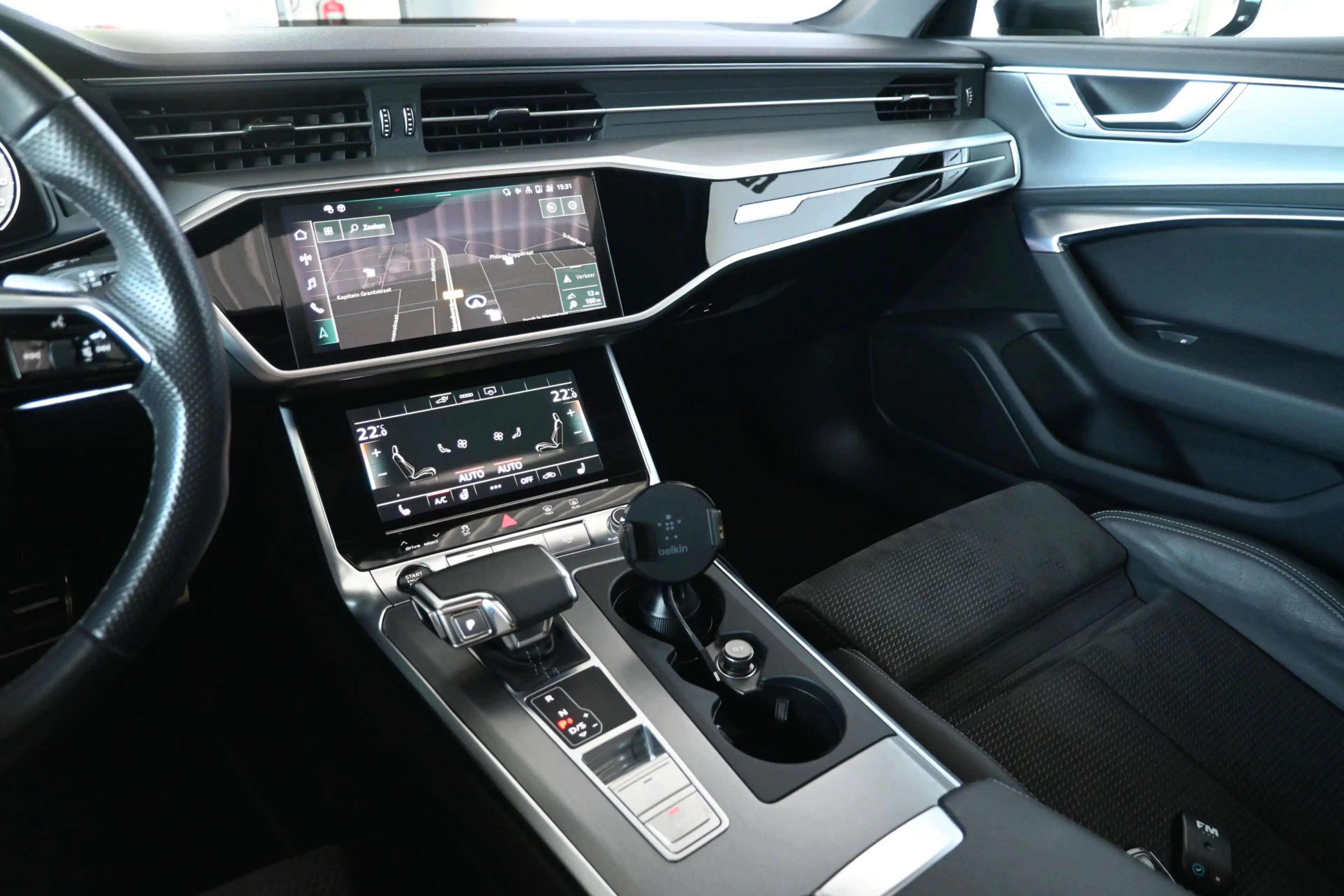 Audi A6 Avant 55 TFSI e Quattro 367PK Competition S-line M — photo 9