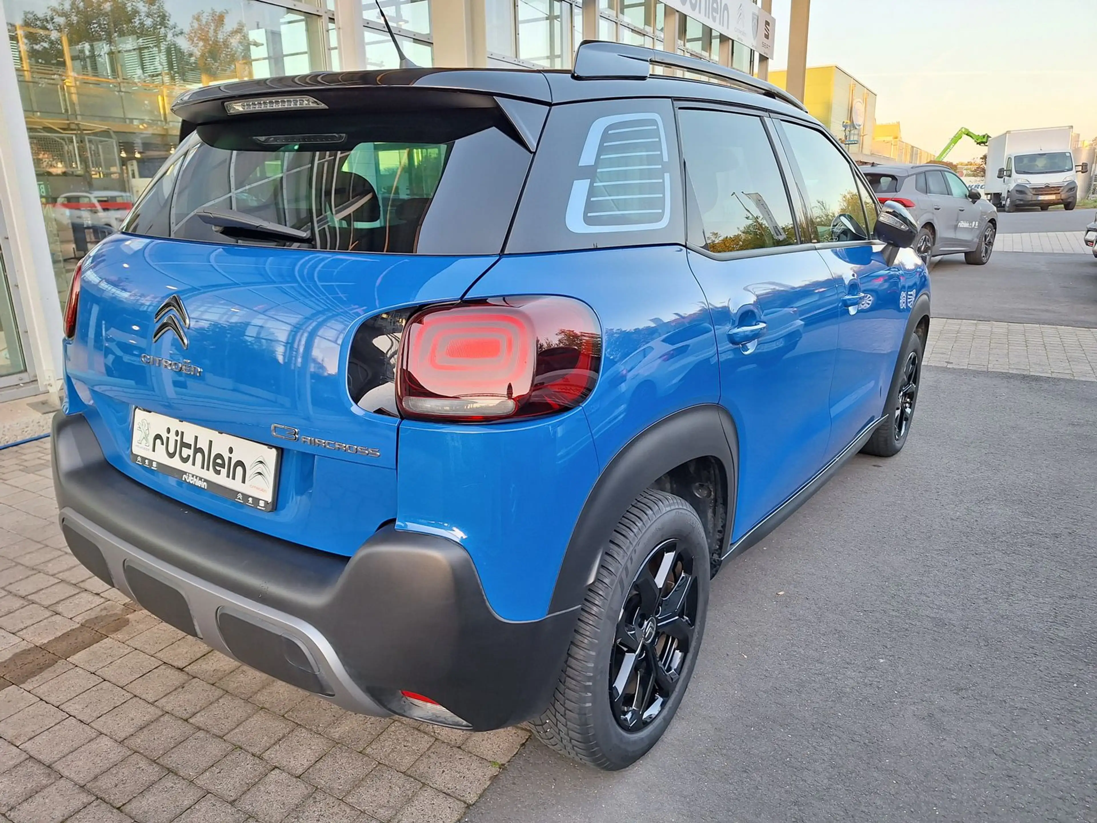 Citroen C3 Aircross C3 Aircross 1.2 PureTech 130 Shine S&S (EU6d) — photo 4