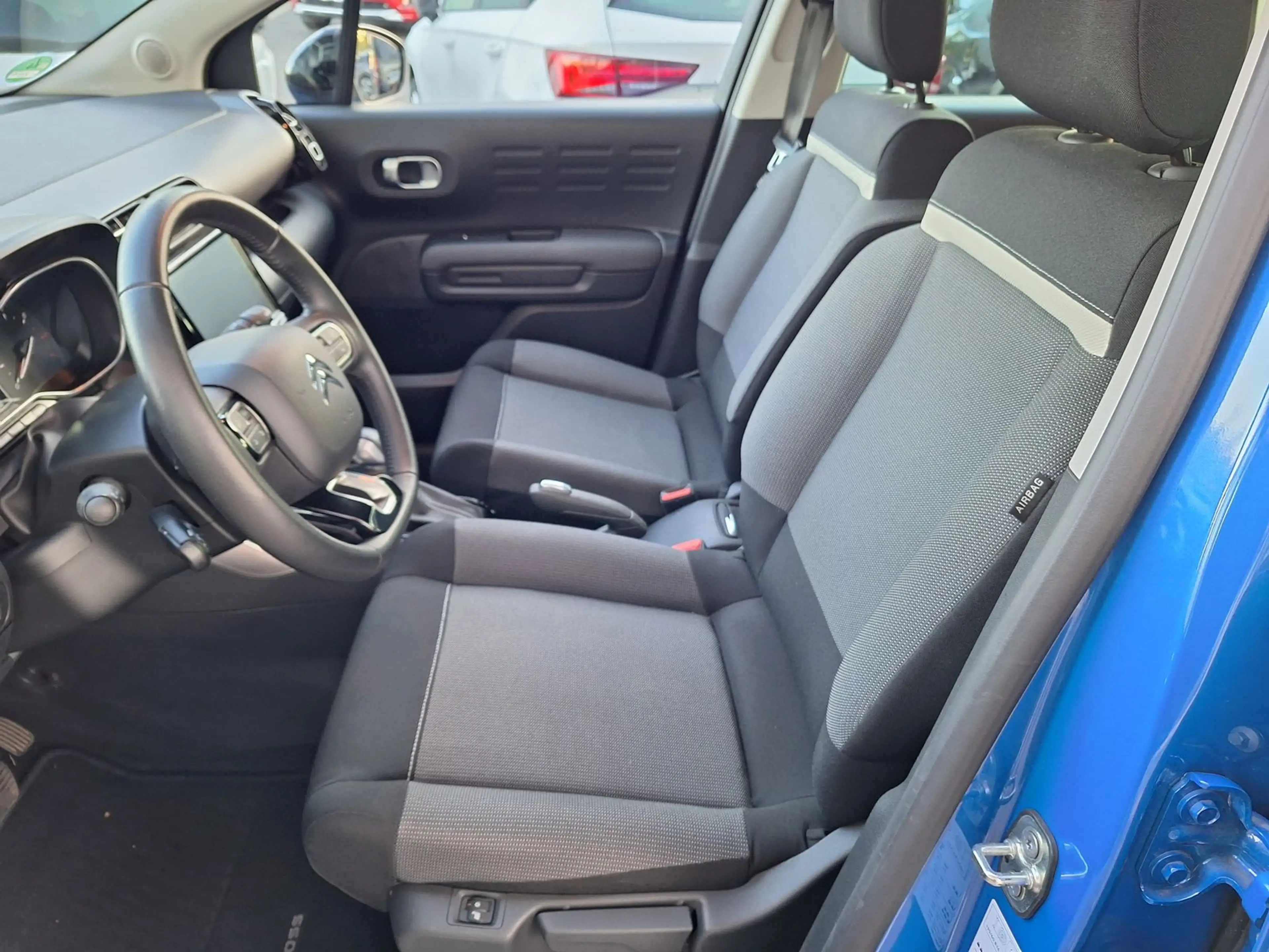 Citroen C3 Aircross C3 Aircross 1.2 PureTech 130 Shine S&S (EU6d) — photo 7