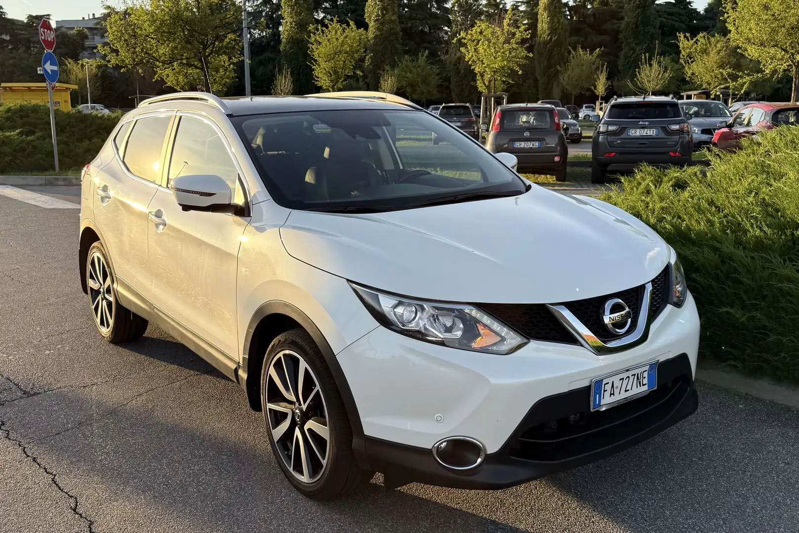 Nissan Qashqai Qashqai II 2014 1.6 dci Tekna 2wd 130cv xtronic Bianco - 1