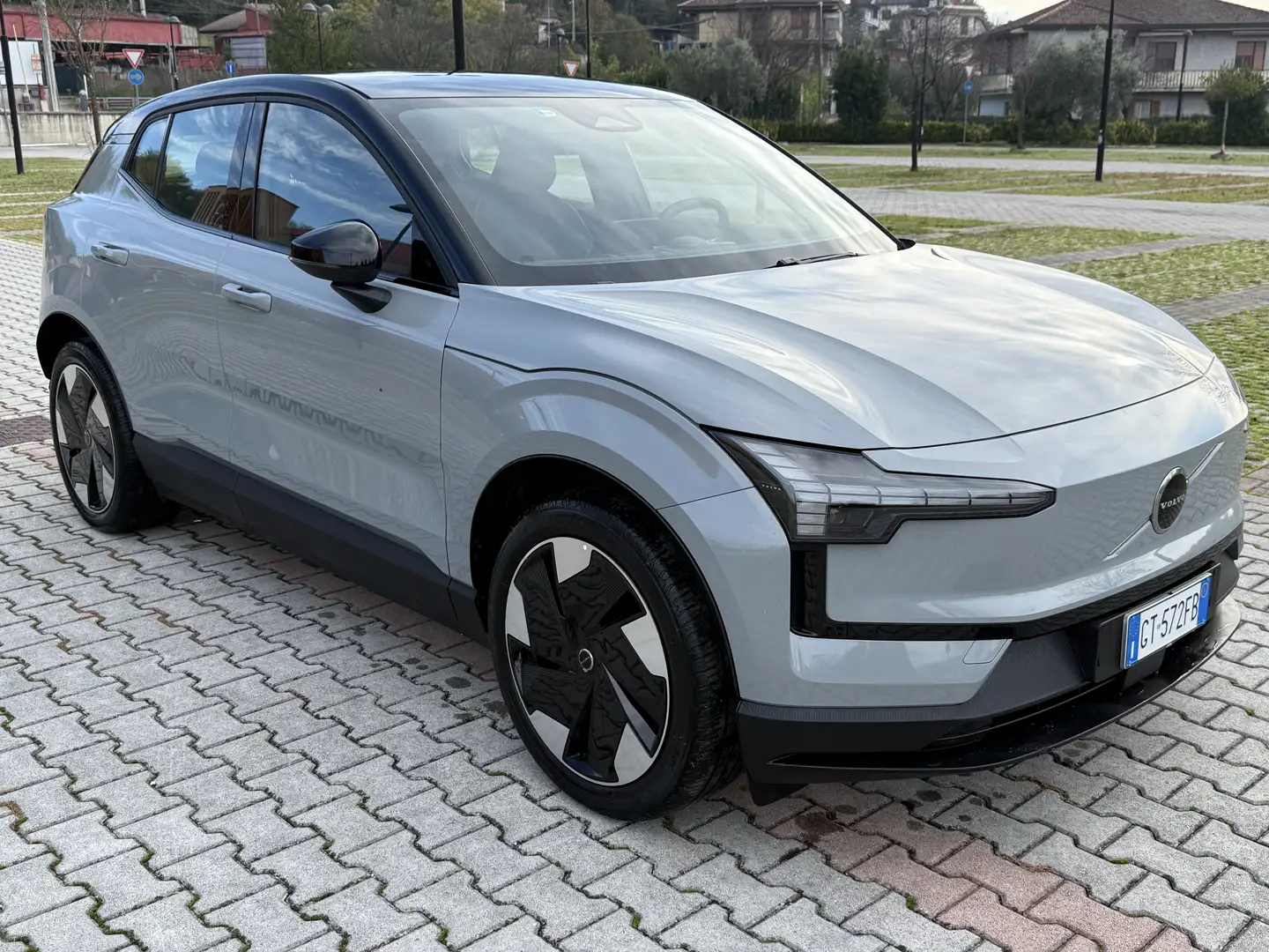 Volvo EX30 Single Motor Extended Range Plus rwd - 2