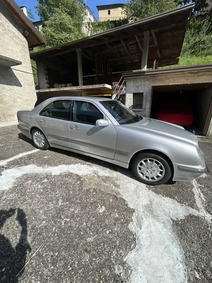 Mercedes-Benz E 320 Classe E - W210 Berlina V6 Elegance FL, foto 3