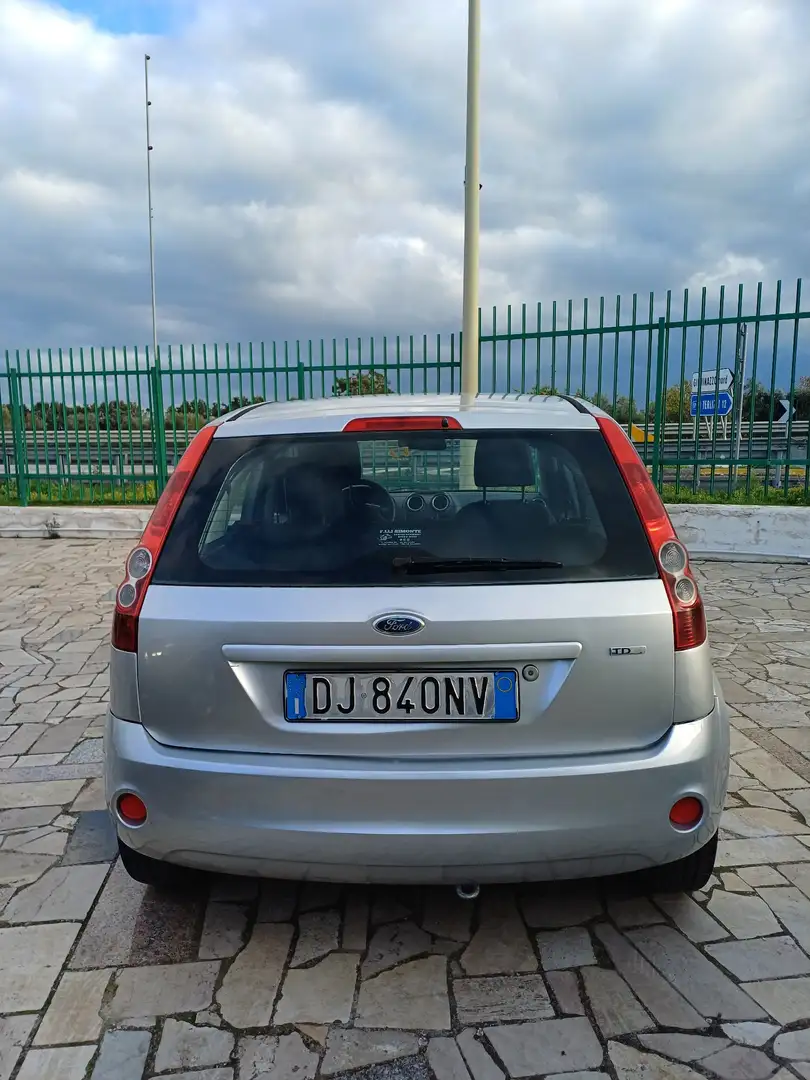 Ford Fiesta 5p 1.4 tdci Ghia - 2
