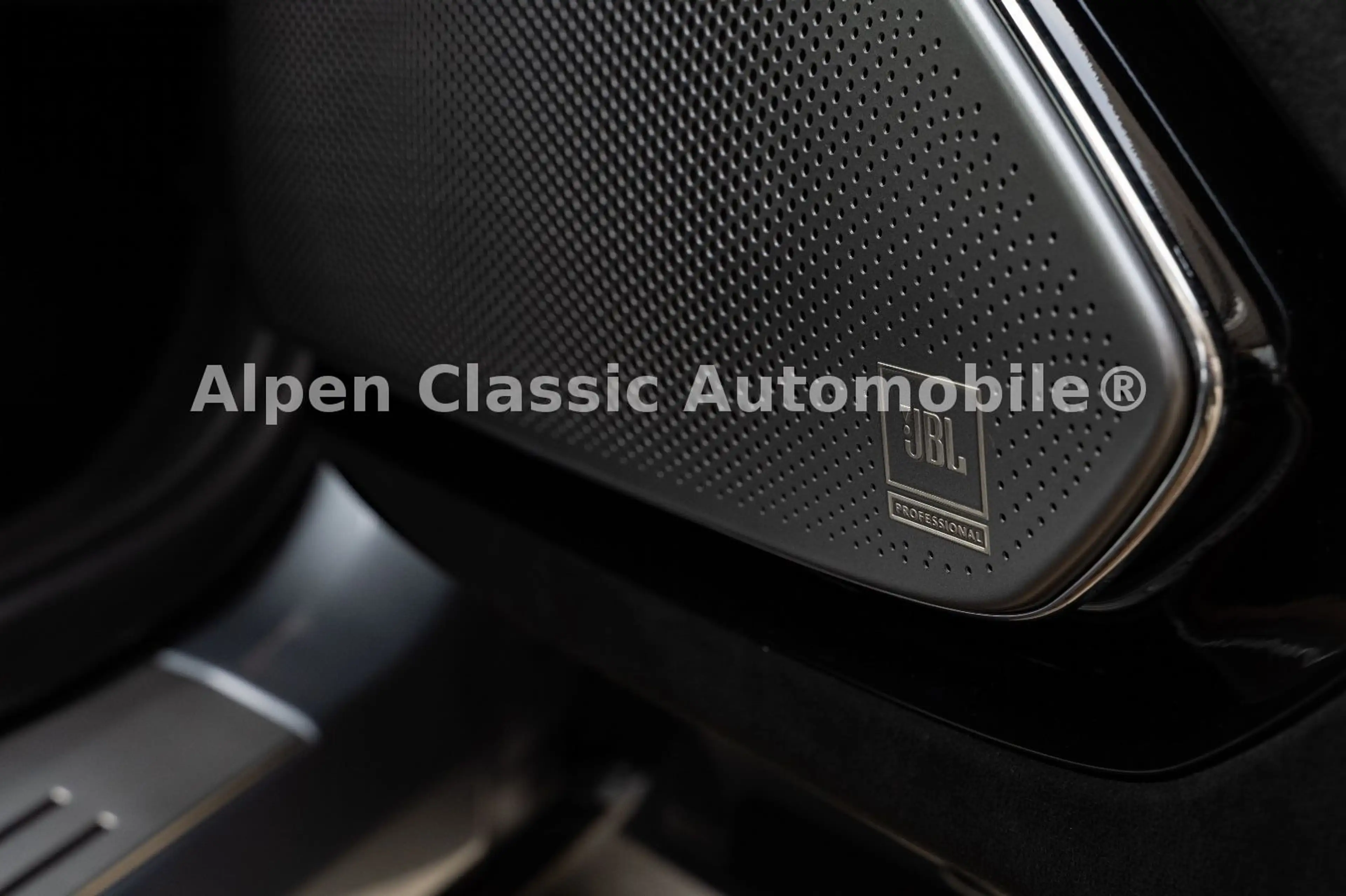 Ferrari Roma Kamera JBL Sound LED — photo 7