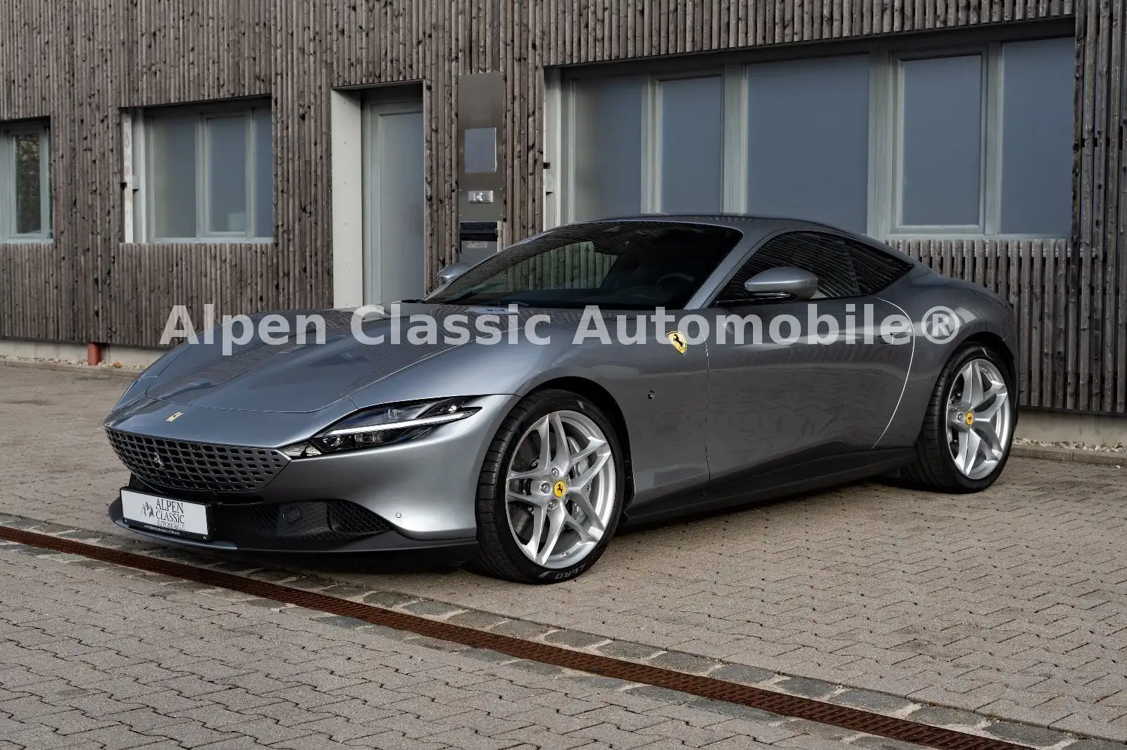Ferrari Kamera JBL Sound LED