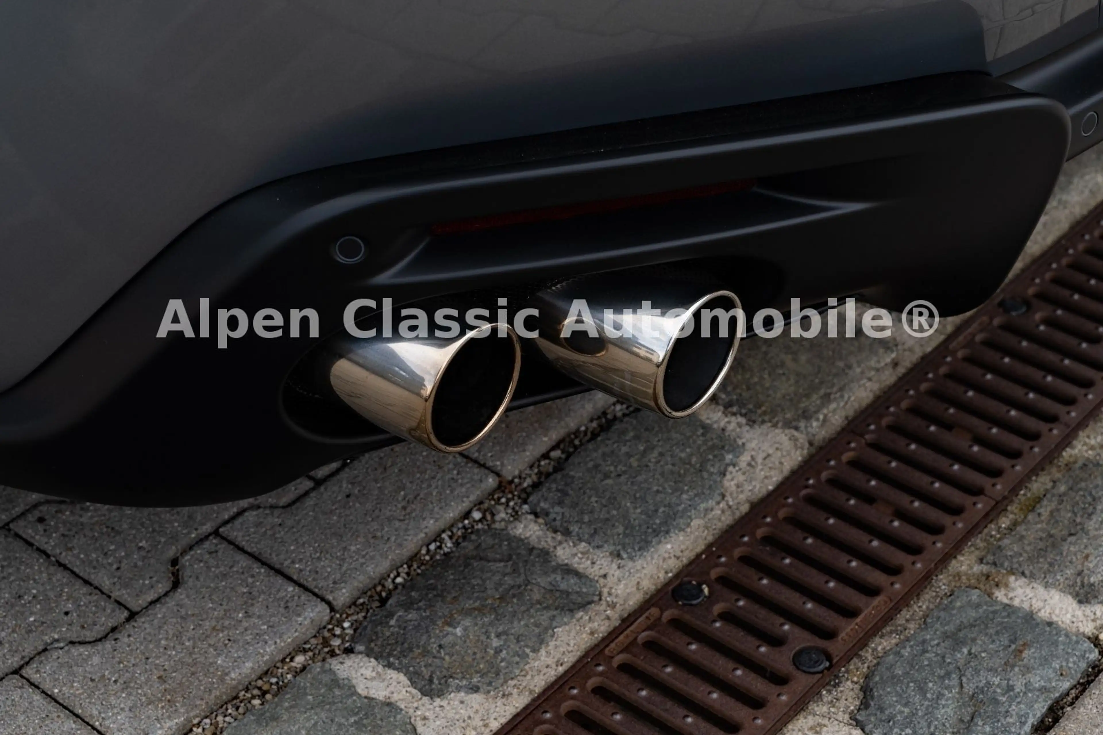 Ferrari Roma Kamera JBL Sound LED — photo 14