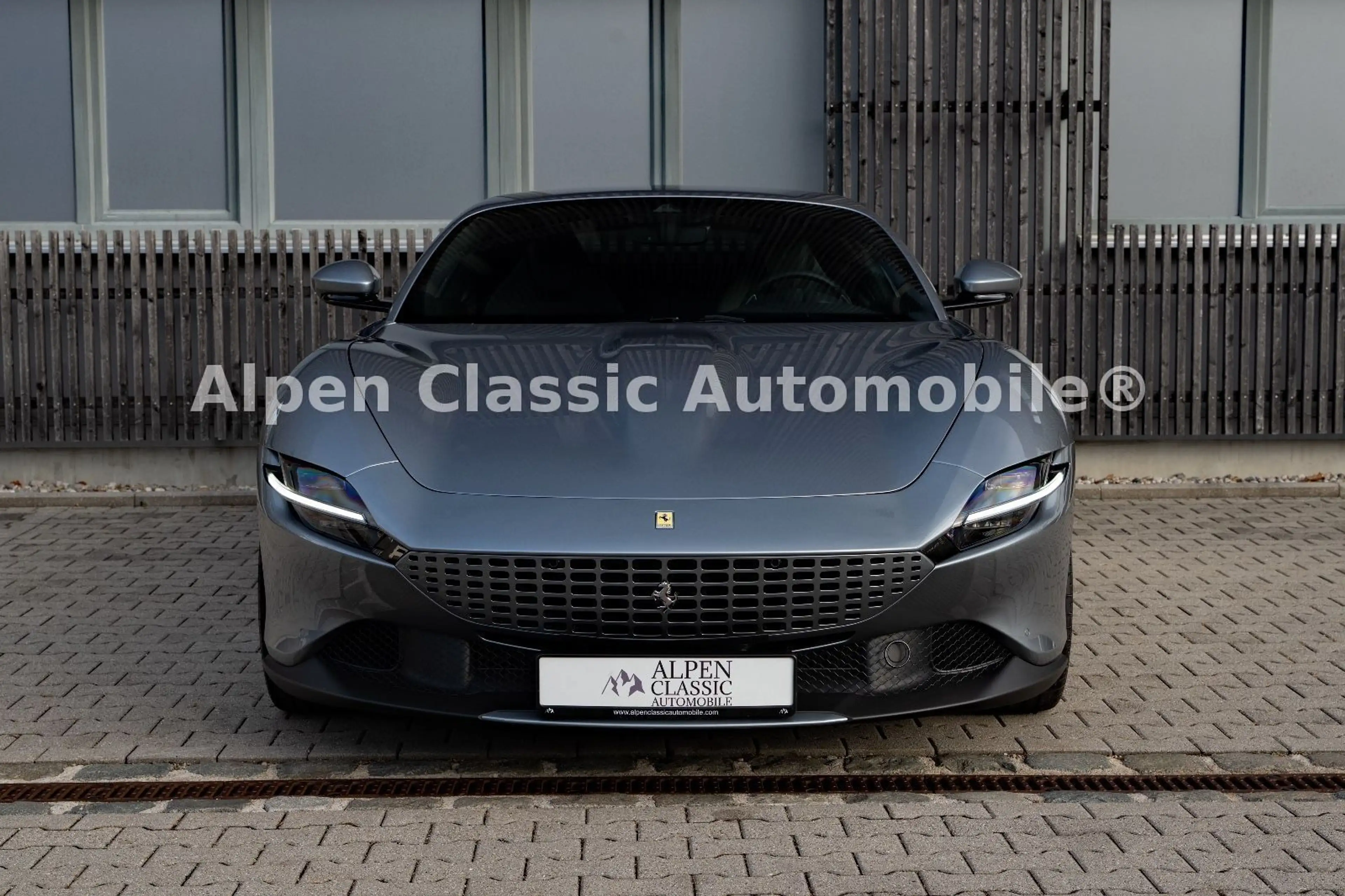 Ferrari Roma Kamera JBL Sound LED — photo 10