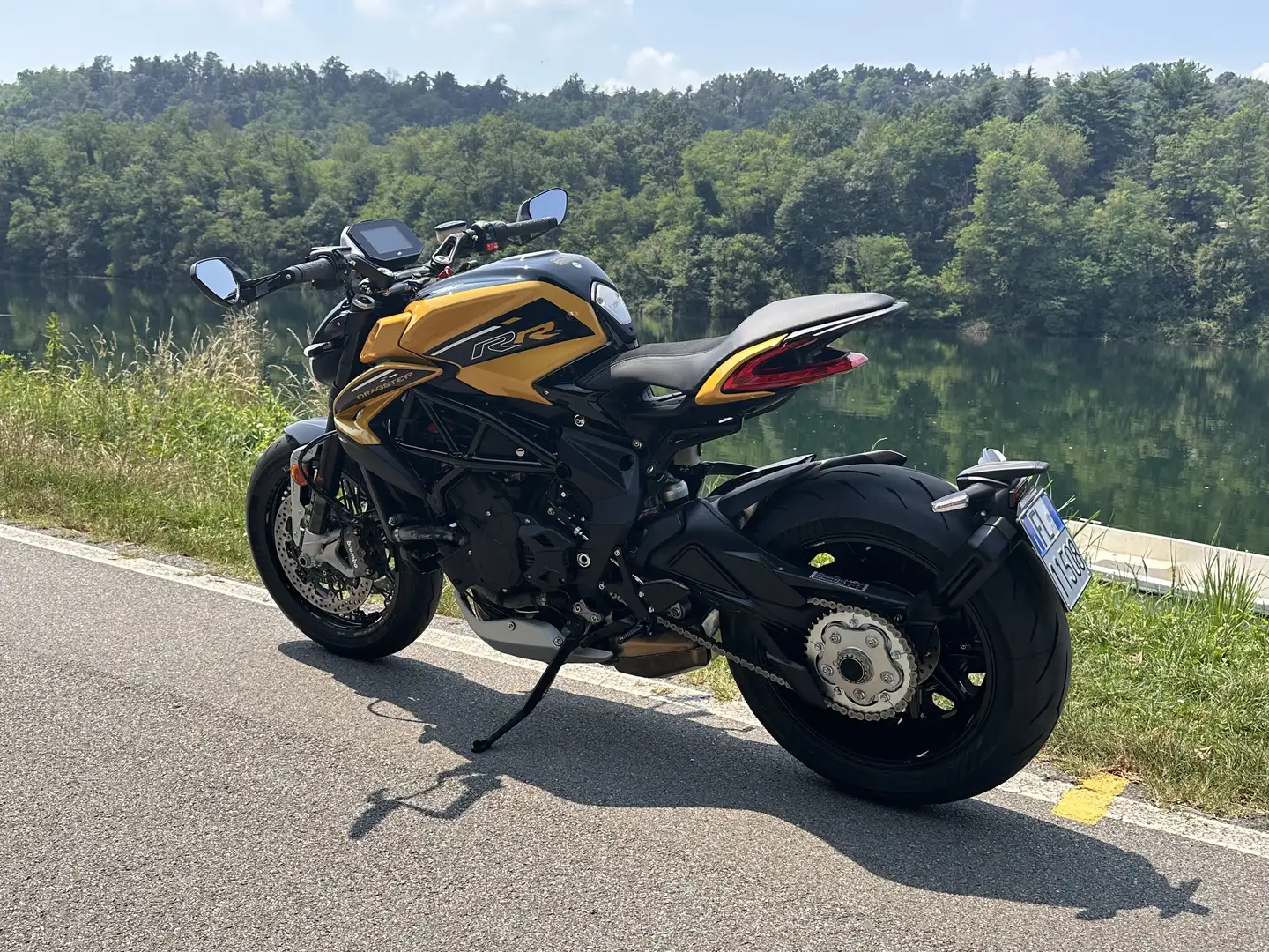 MV Agusta Dragster Giallo - 2