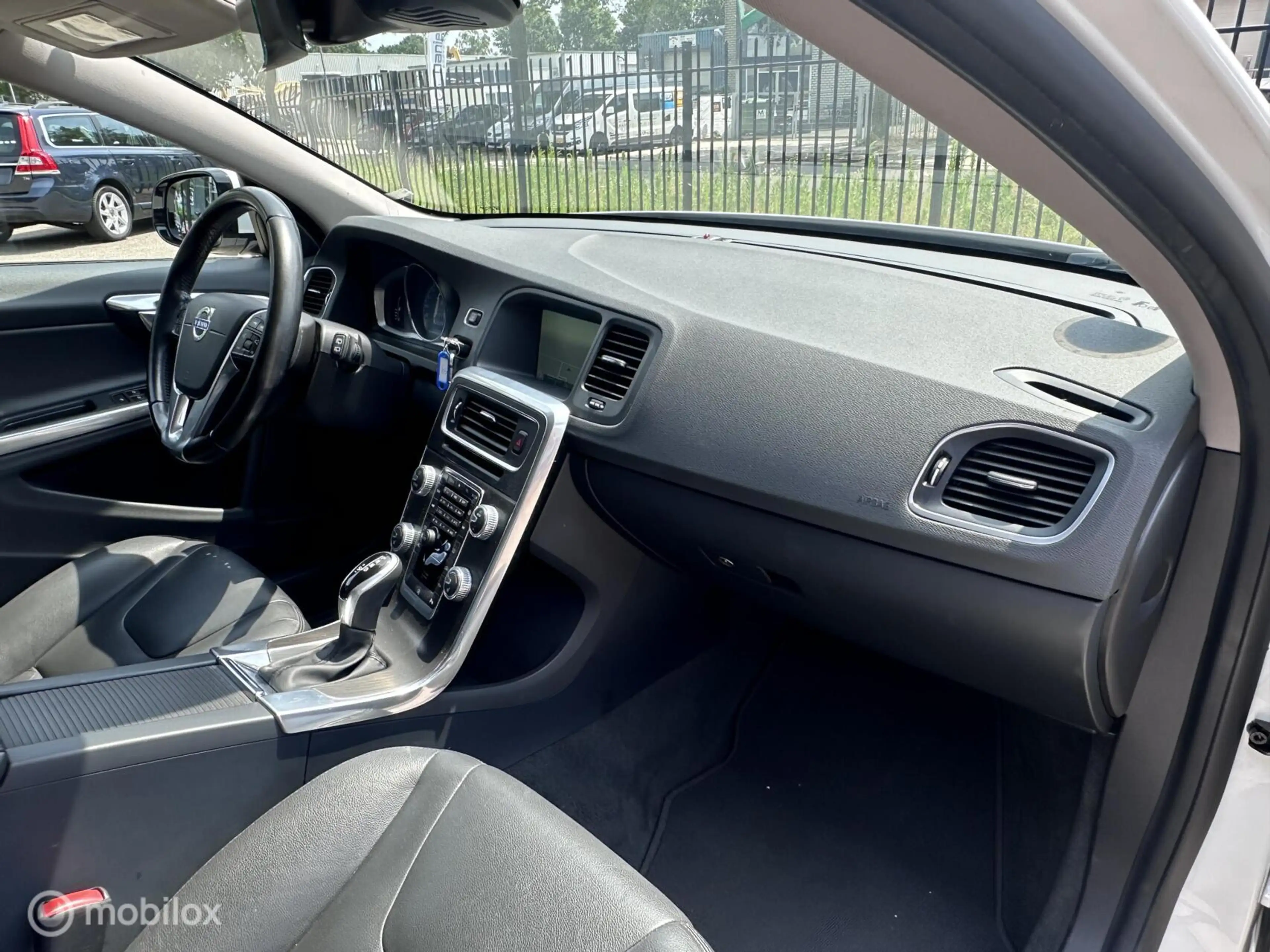 Volvo V60 Cross Country D4 Summum|Standkachel|Navi|Trekhaak|Stoelverwarmin — photo 38