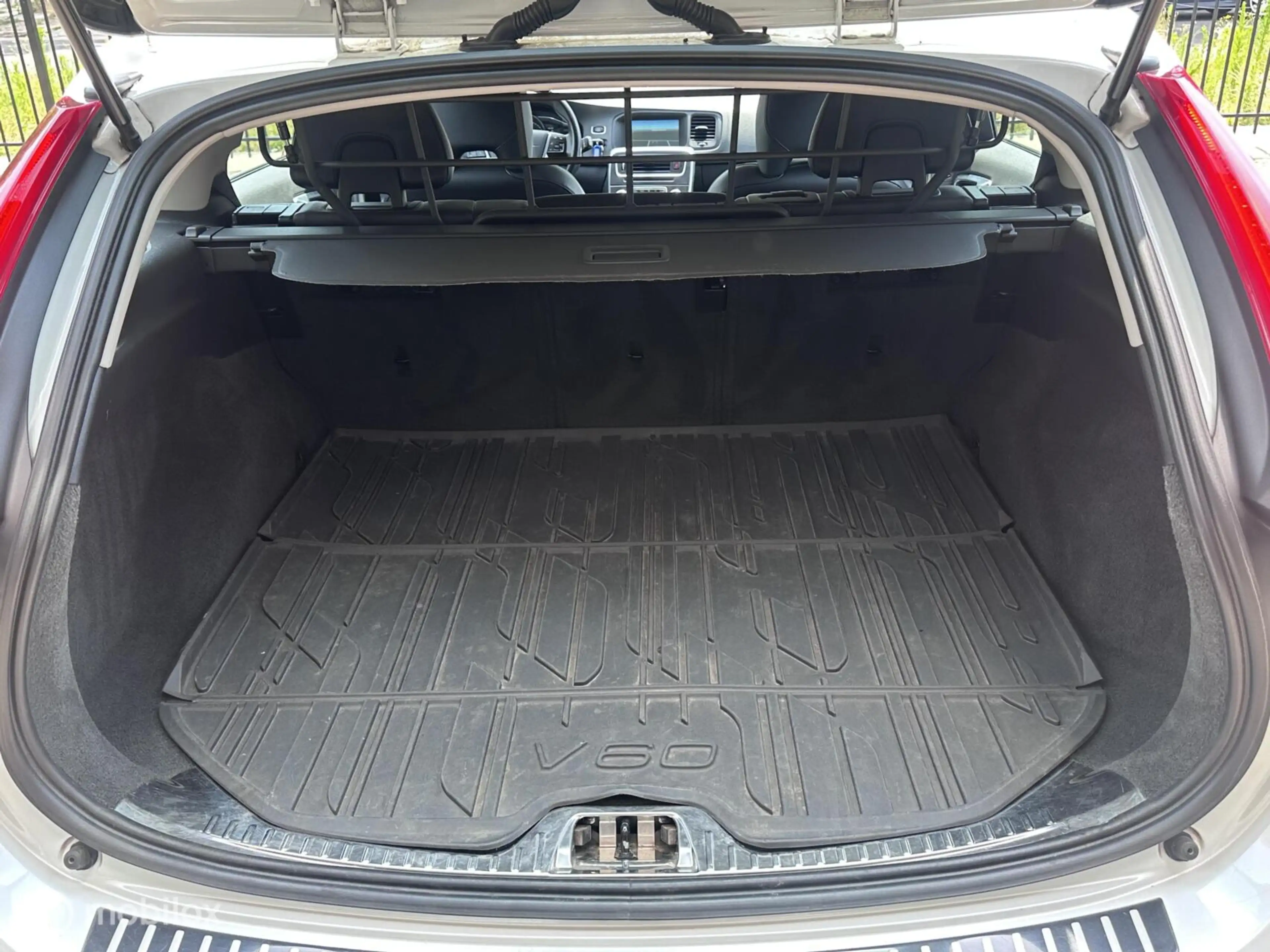 Volvo V60 Cross Country D4 Summum|Standkachel|Navi|Trekhaak|Stoelverwarmin — photo 34