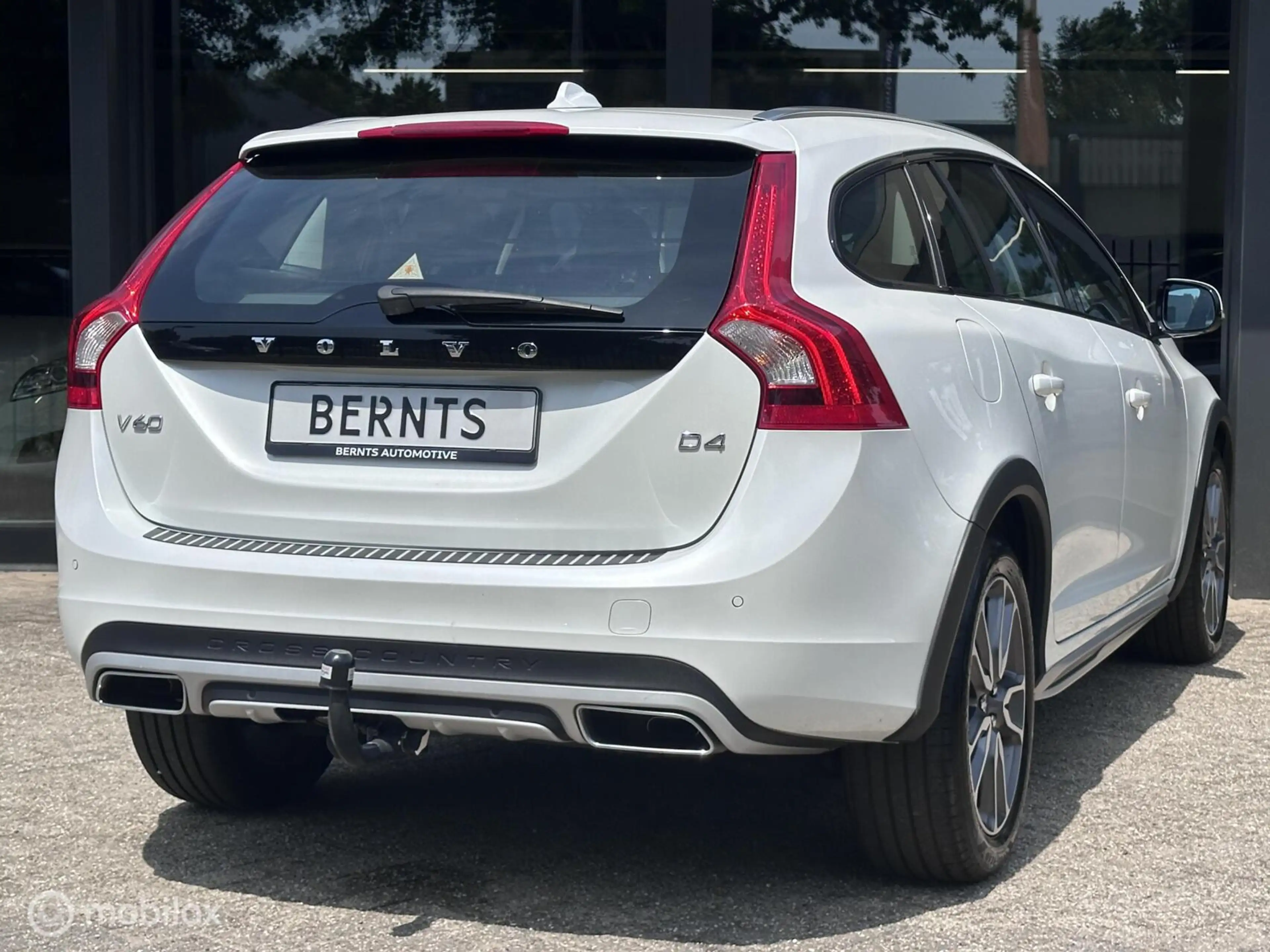 Volvo V60 Cross Country D4 Summum|Standkachel|Navi|Trekhaak|Stoelverwarmin — photo 7