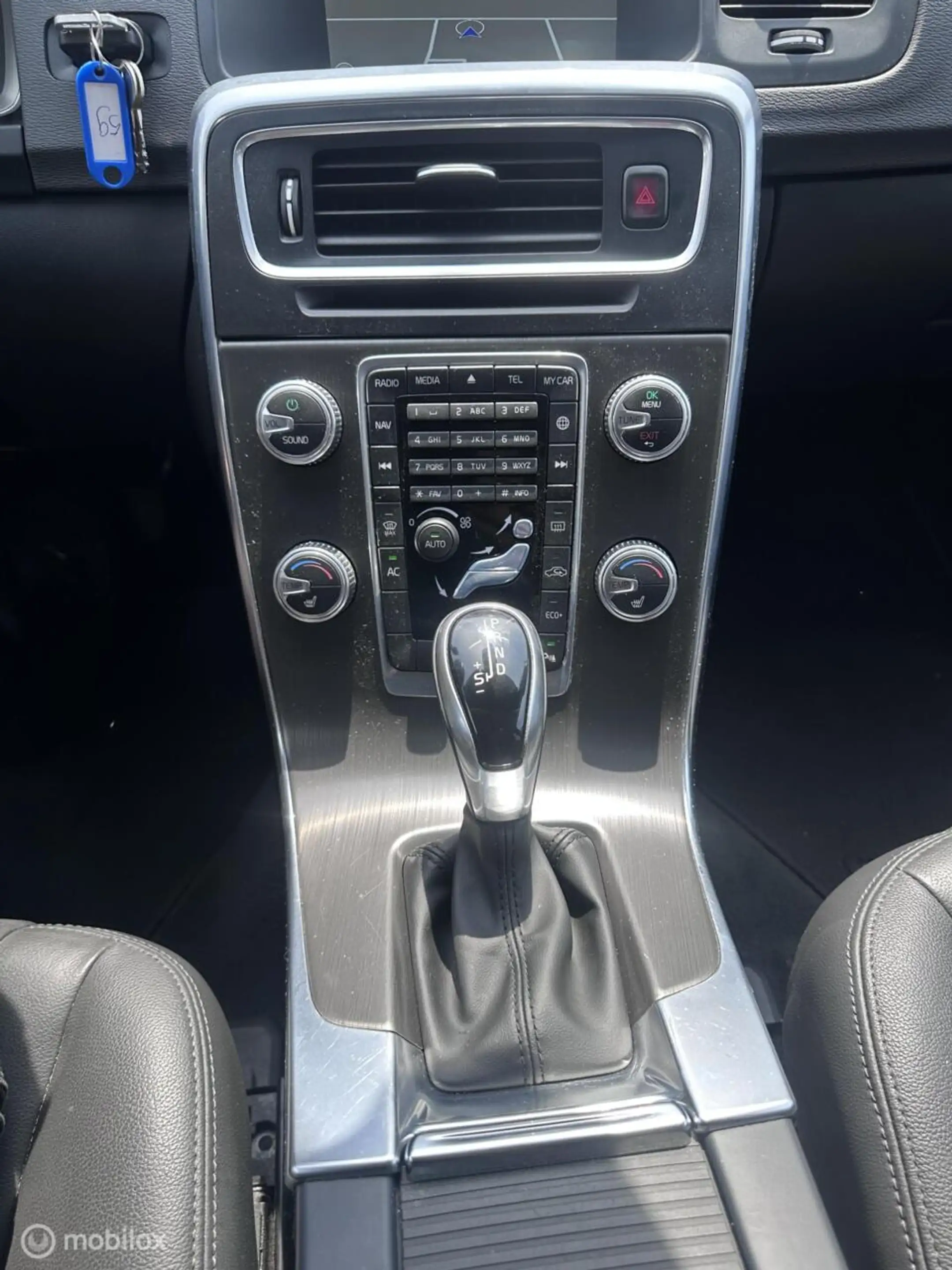 Volvo V60 Cross Country D4 Summum|Standkachel|Navi|Trekhaak|Stoelverwarmin — photo 31