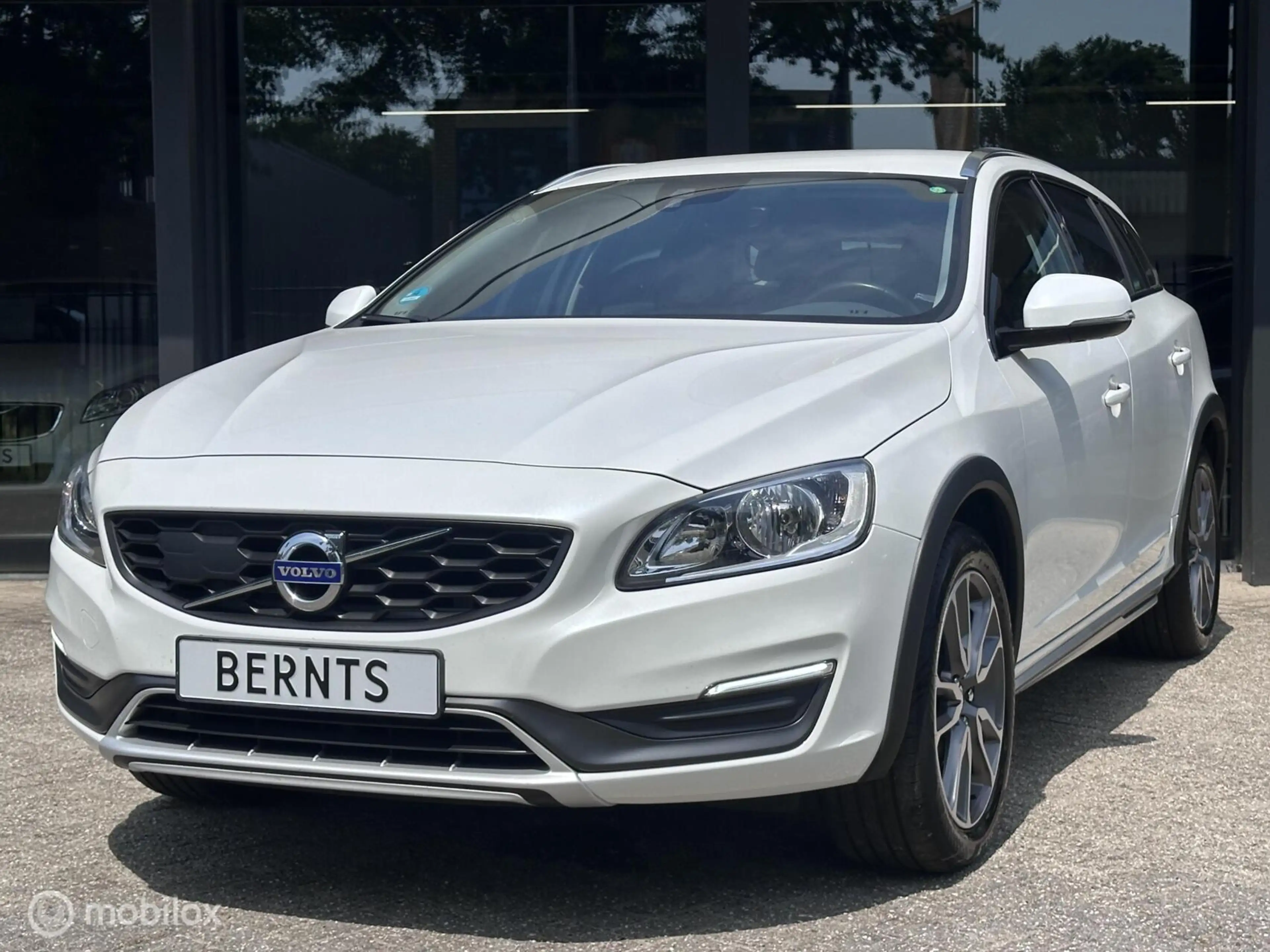 Volvo V60 Cross Country D4 Summum|Standkachel|Navi|Trekhaak|Stoelverwarmin — photo 13