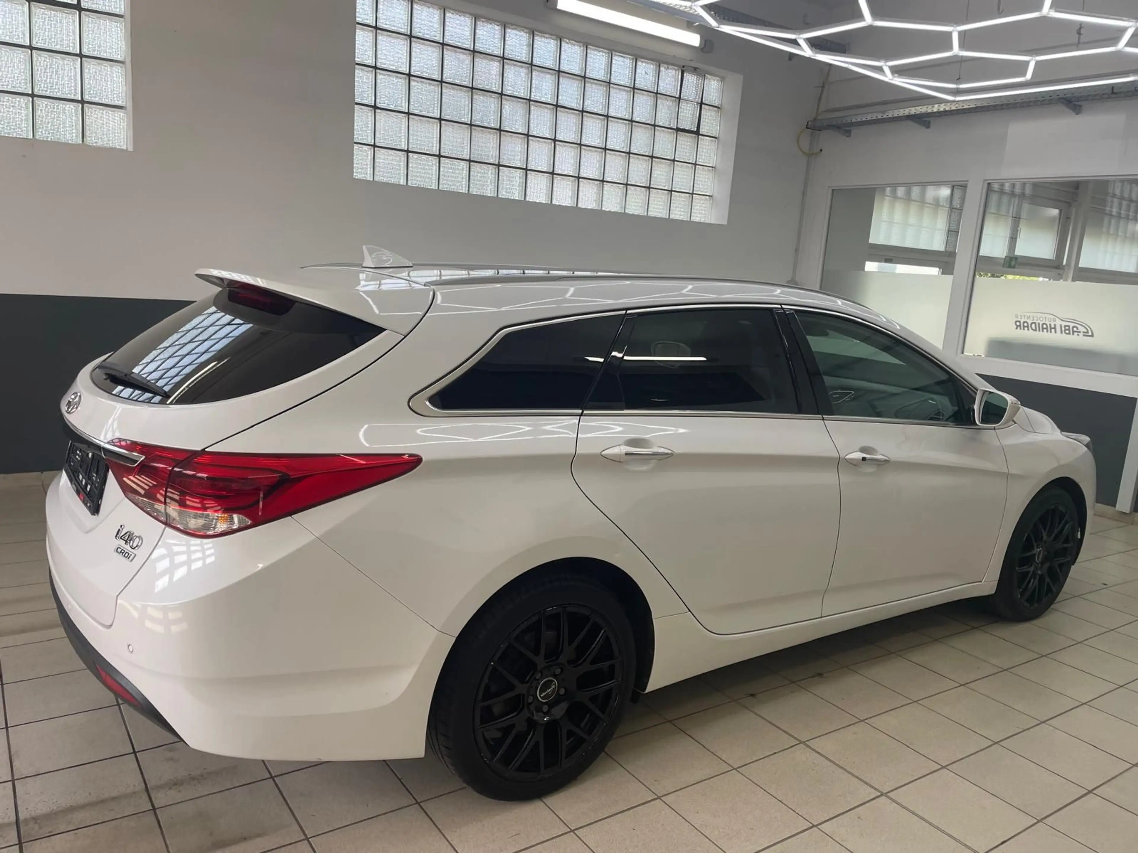 Hyundai i40 cw blue Premium — photo 13