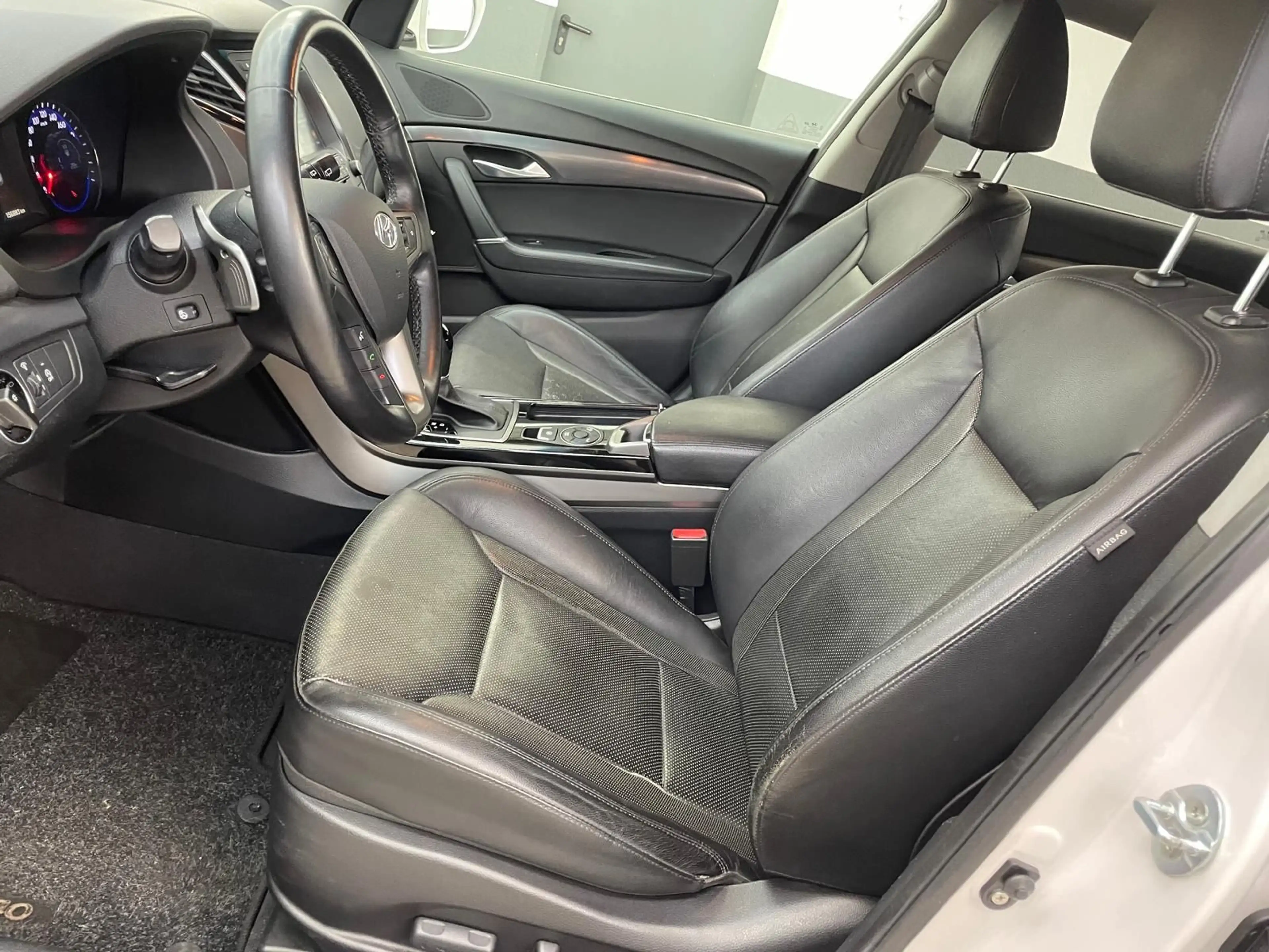 Hyundai i40 cw blue Premium — photo 8