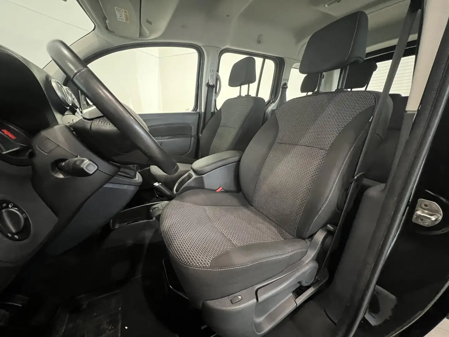 Mercedes-Benz Citan 112 Ambiente AIRCO | BLUETOOTH MP3 | PDC | LMV | Fekete - 2
