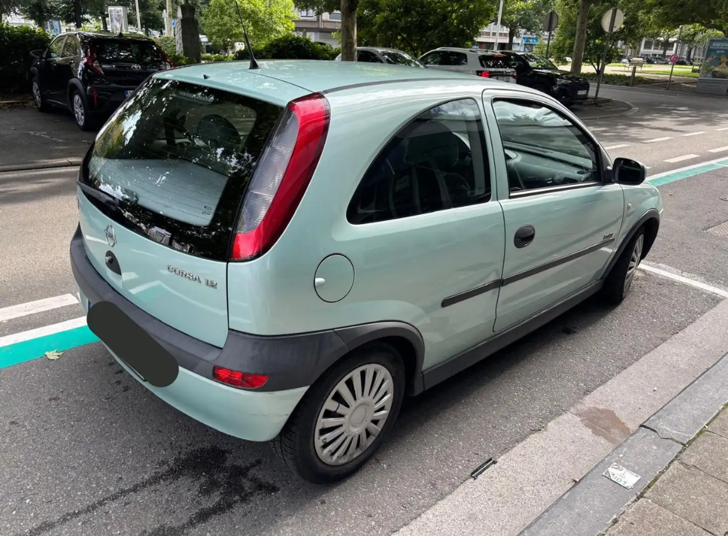 Opel Corsa 1.2i XE 16v Elegance Vert - 2