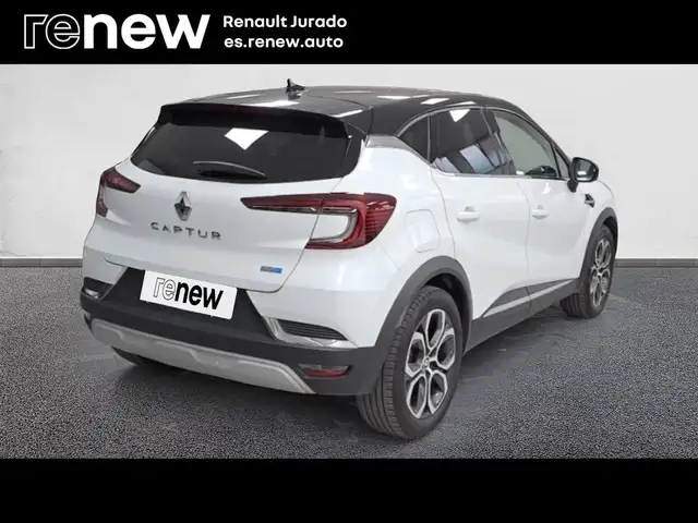 Renault Captur view 2