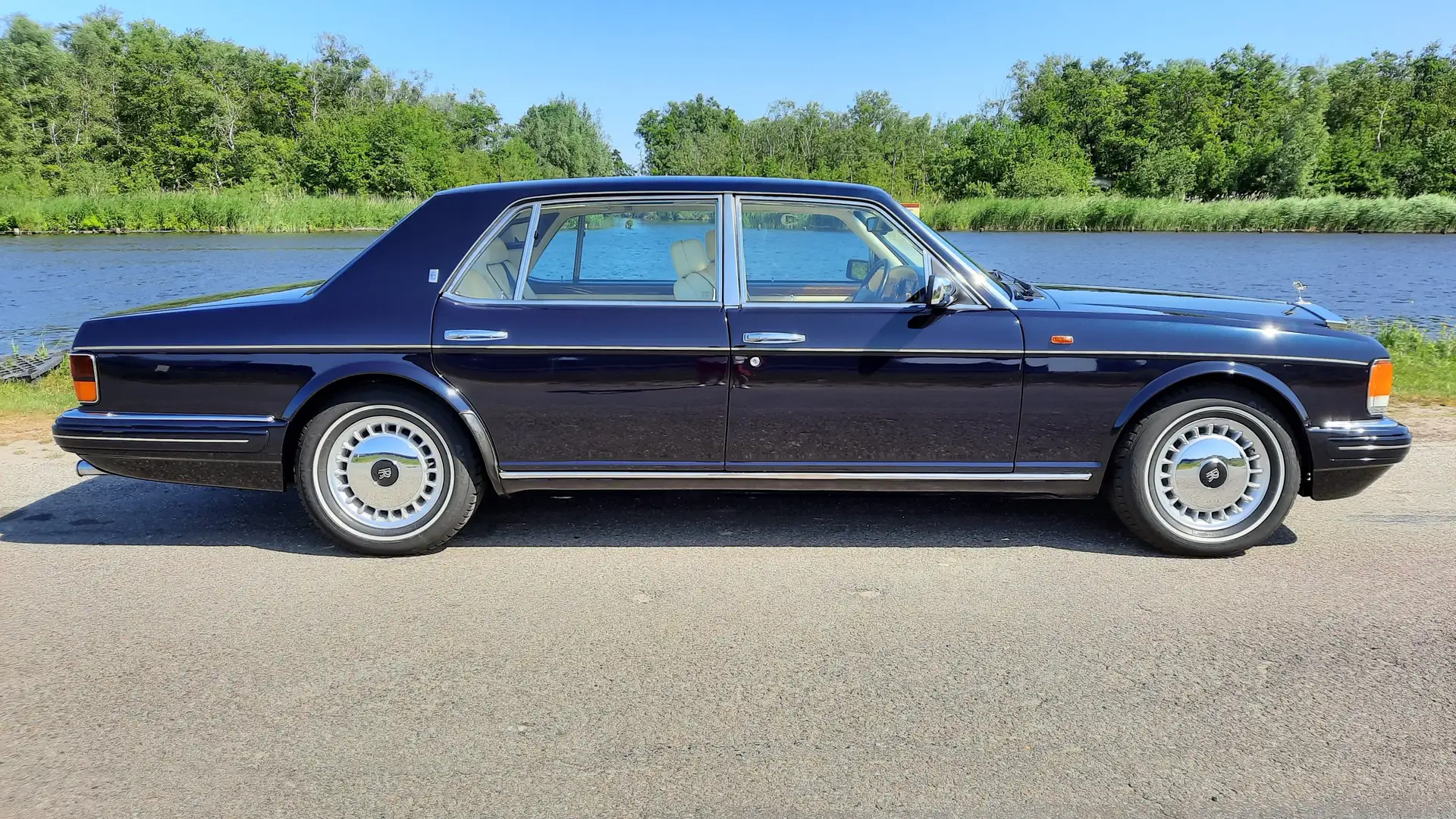 Rolls-Royce Silver Spur / New Silver Spur (IV) / 1996 Blue - 1