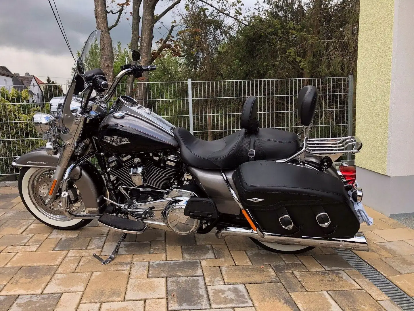 Harley-Davidson Road King Classic Touring - 2
