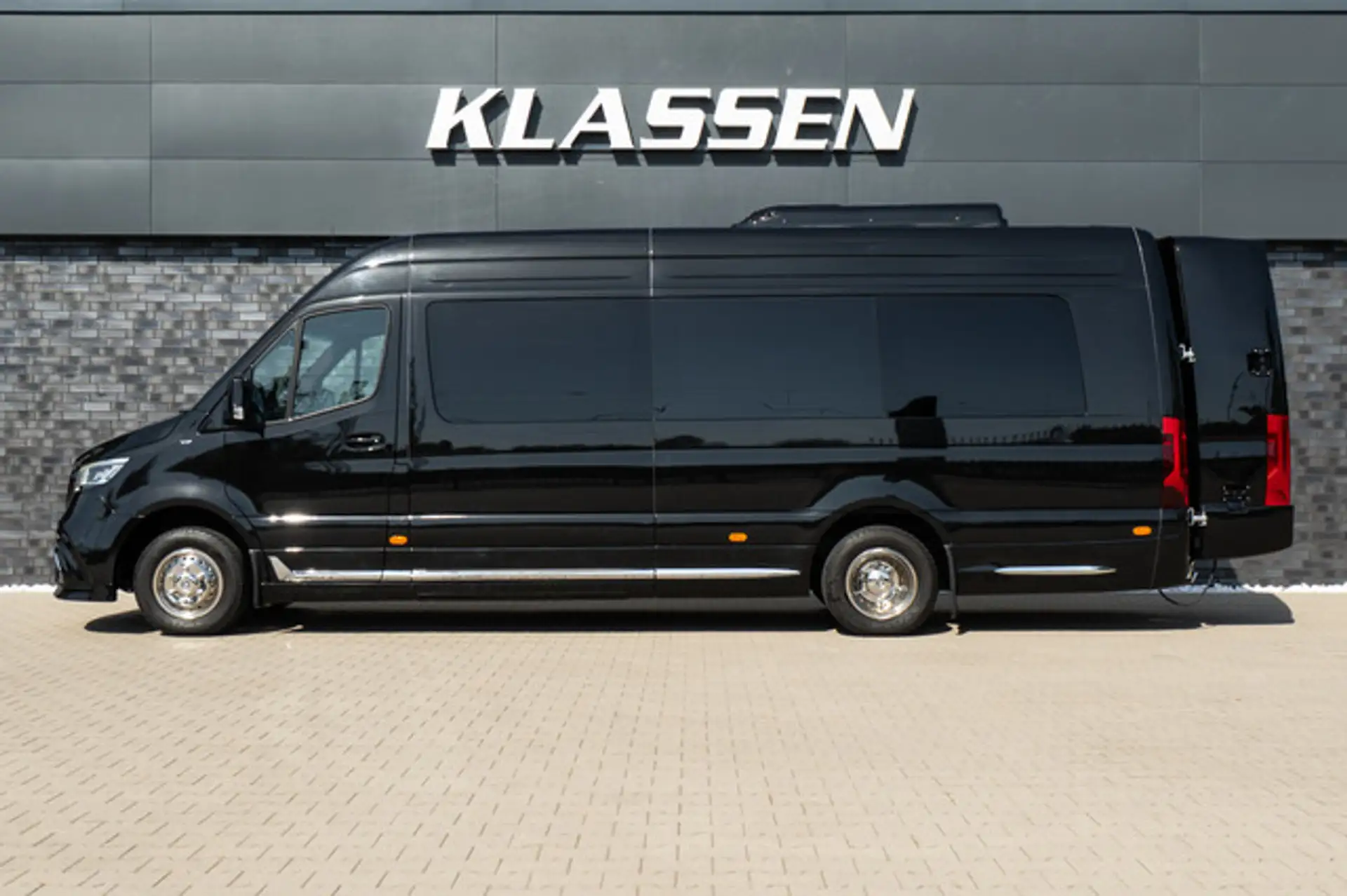 벤츠 스프린터 519 - VIP First Class Travel 2026 검정 사진 3