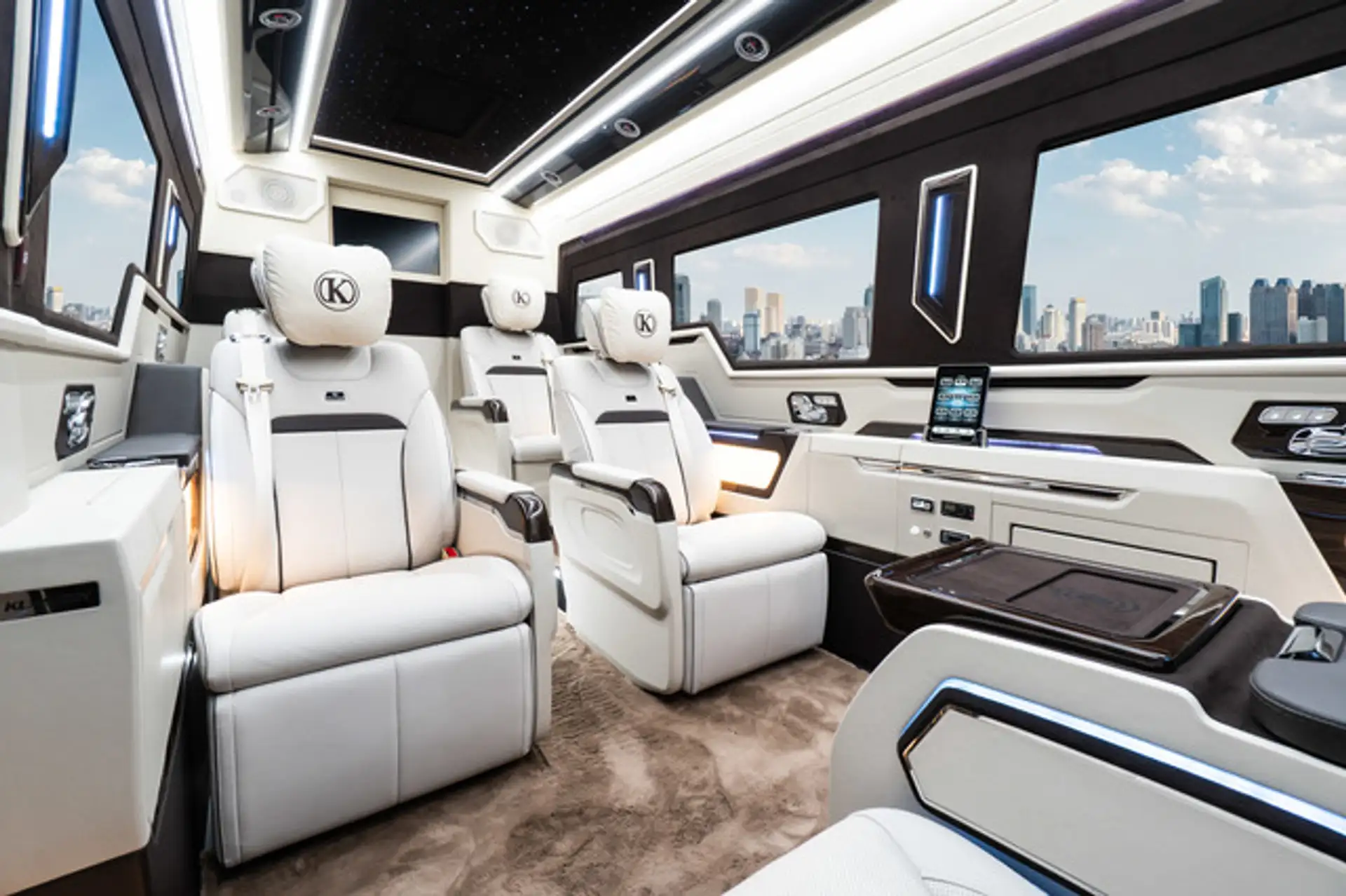 벤츠 스프린터 519 - VIP First Class Travel 2026 검정 사진 5