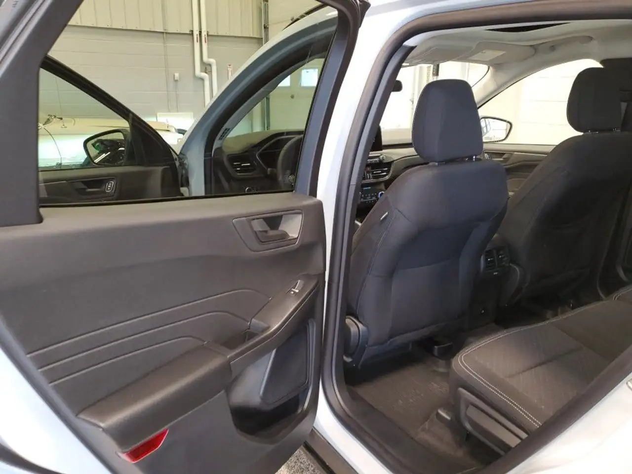 Ford Escape снимка Ford Escape