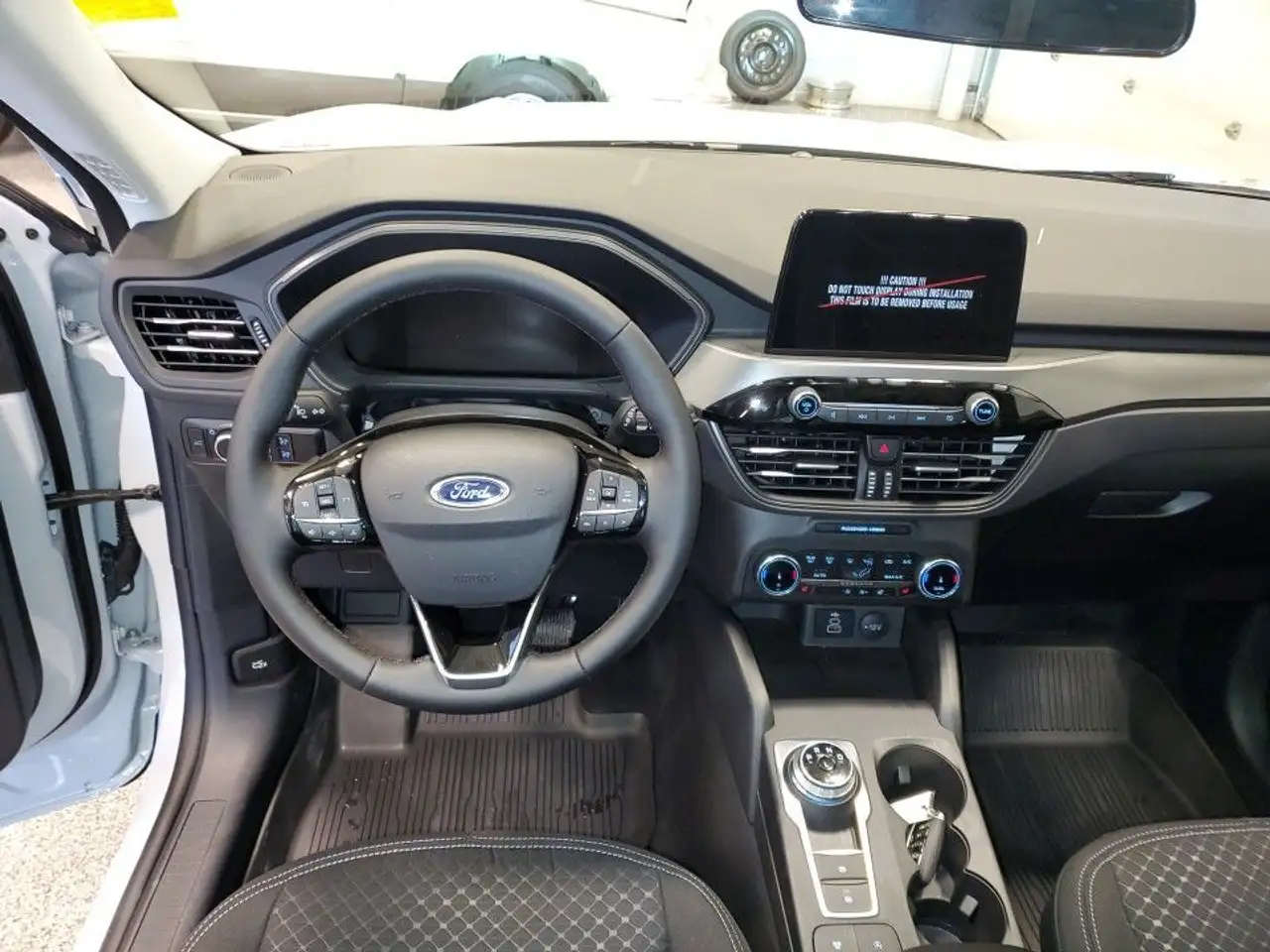 Ford Escape снимка Ford Escape