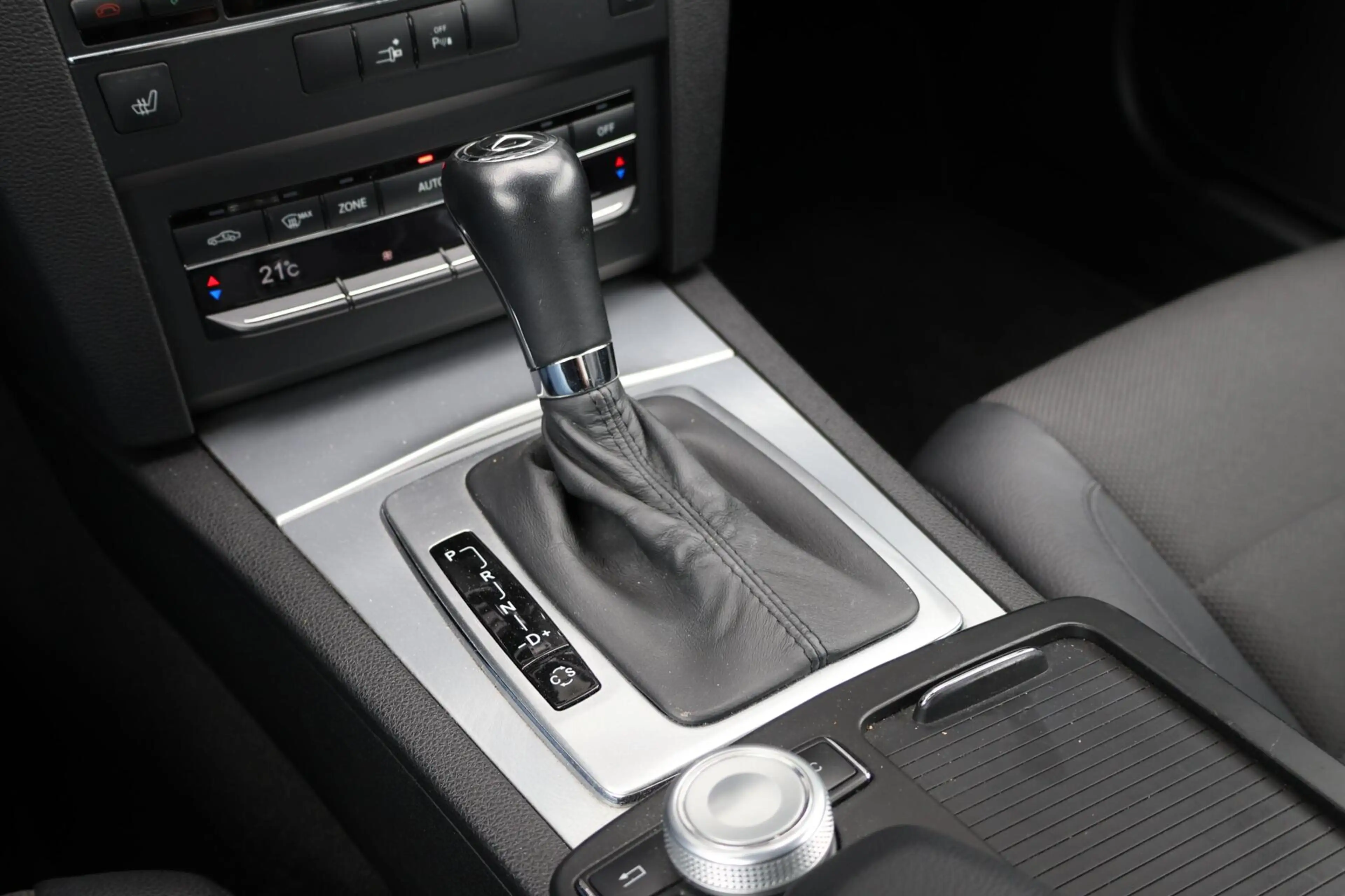 Mercedes-Benz E 250 Coupé CGI Elegance / Automaat / Stoelverwarming / — photo 15