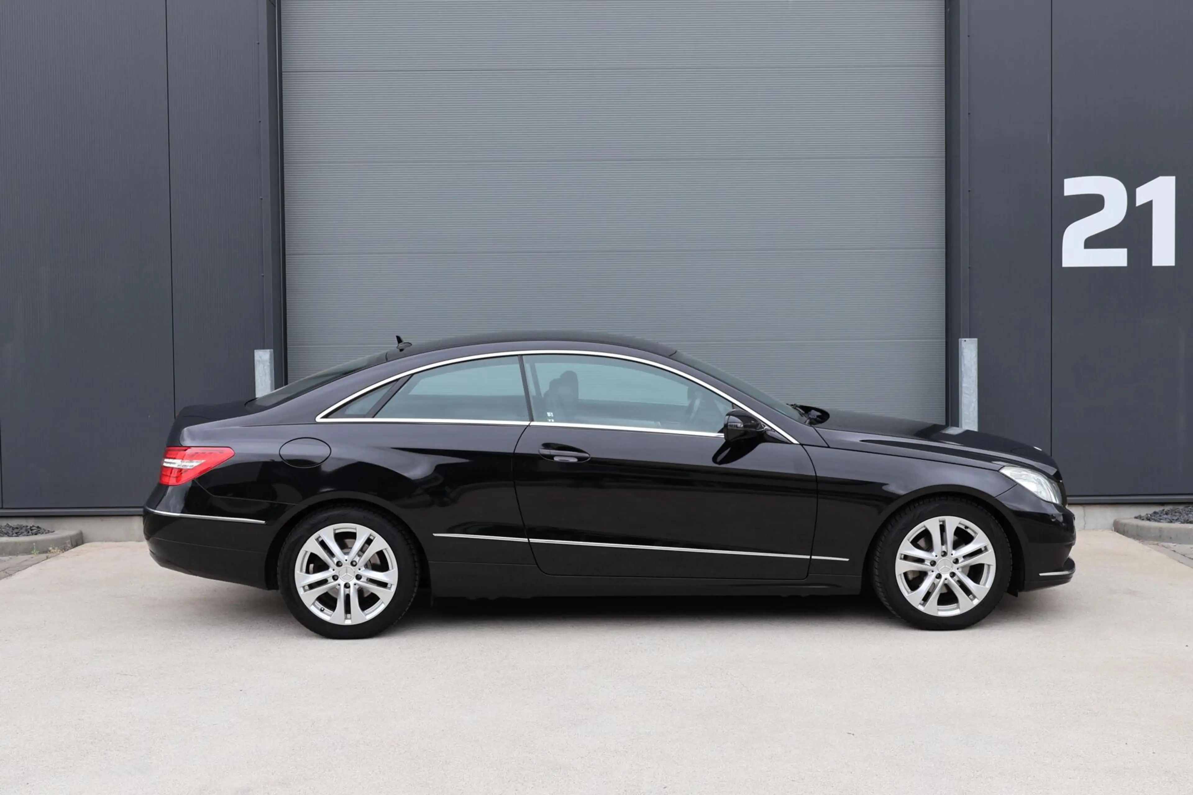 Mercedes-Benz E 250 Coupé CGI Elegance / Automaat / Stoelverwarming /