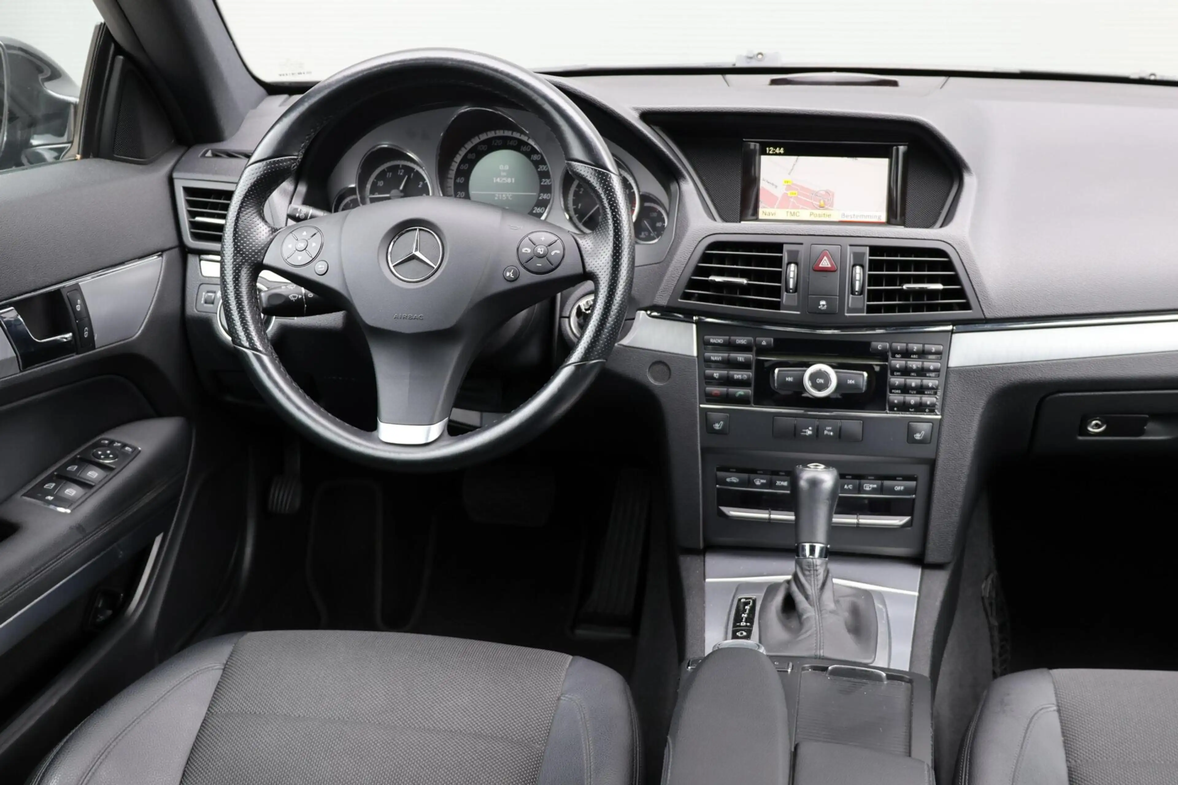 Mercedes-Benz E 250 Coupé CGI Elegance / Automaat / Stoelverwarming / — photo 6