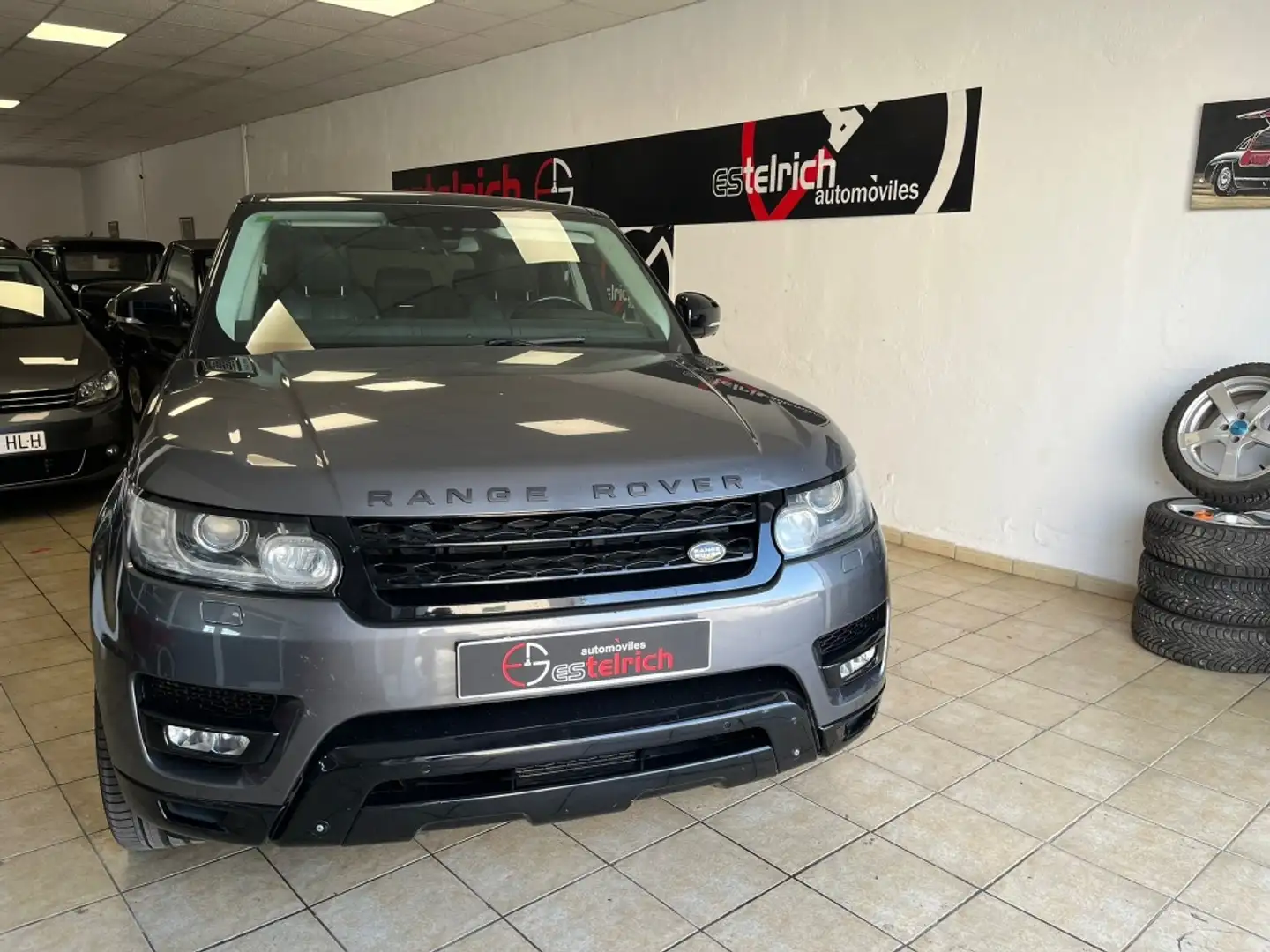 Land Rover Range Rover Sport 3.0SDV6 AB Dynamic Aut. Grijs - 2