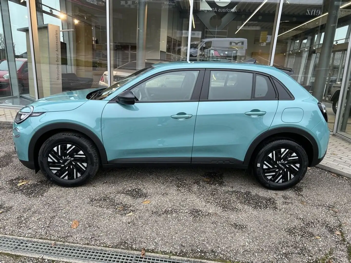 Fiat 600 HYB 100 °Automatik° GUTE AUSTATTUNG° Grün - 2