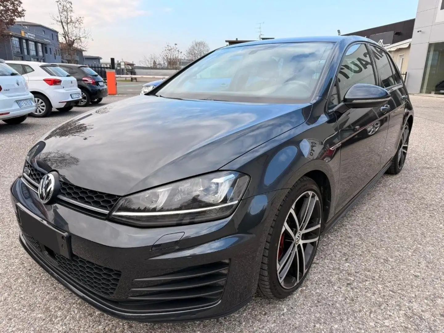 Volkswagen Golf GTD 2.0 TDI 5p. BlueMotion Technology Nero - 1