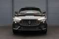Maserati Levante 3.8 V8 Trofeo 4WD/ACC/4xSHZ/LUFT/360/R22 Zwart - thumbnail 2