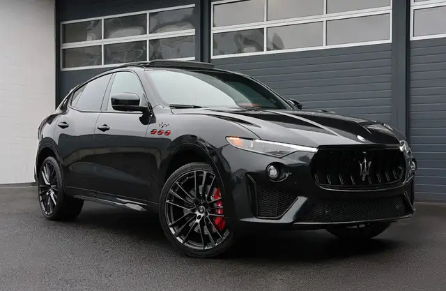 Maserati Levante 3.8 V8 Trofeo 4WD/ACC/4xSHZ/LUFT/360/R22