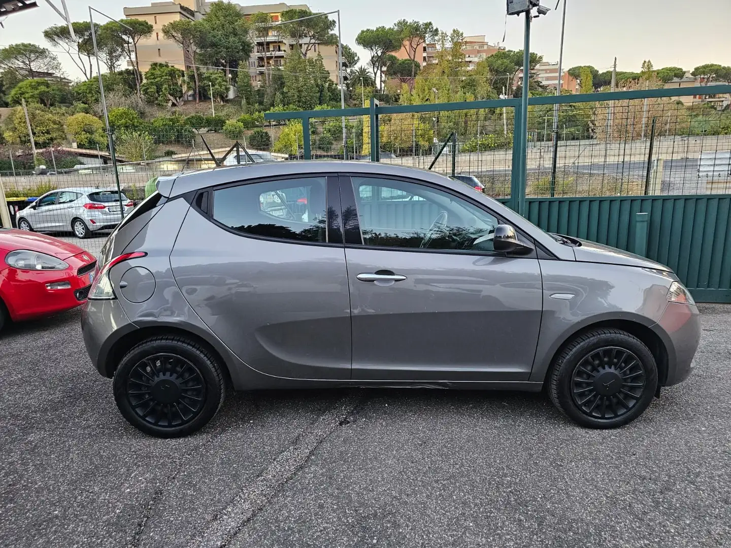 Lancia Ypsilon Ypsilon III 2021 1.0 firefly hybrid Silver Grigio - 2