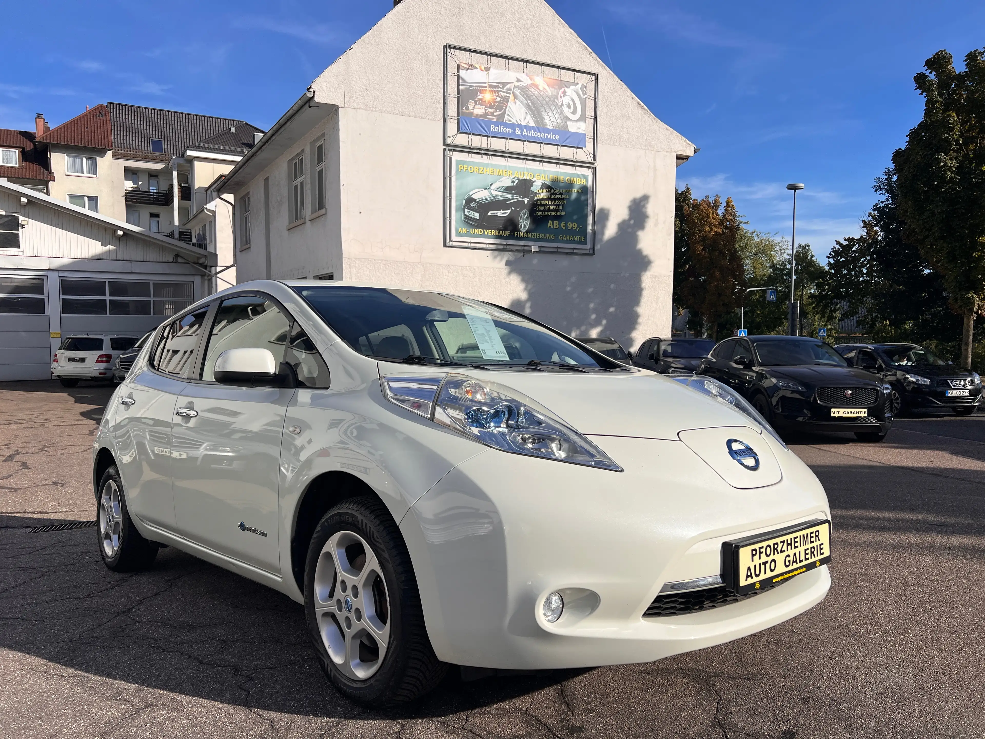 Nissan Leaf Basis
