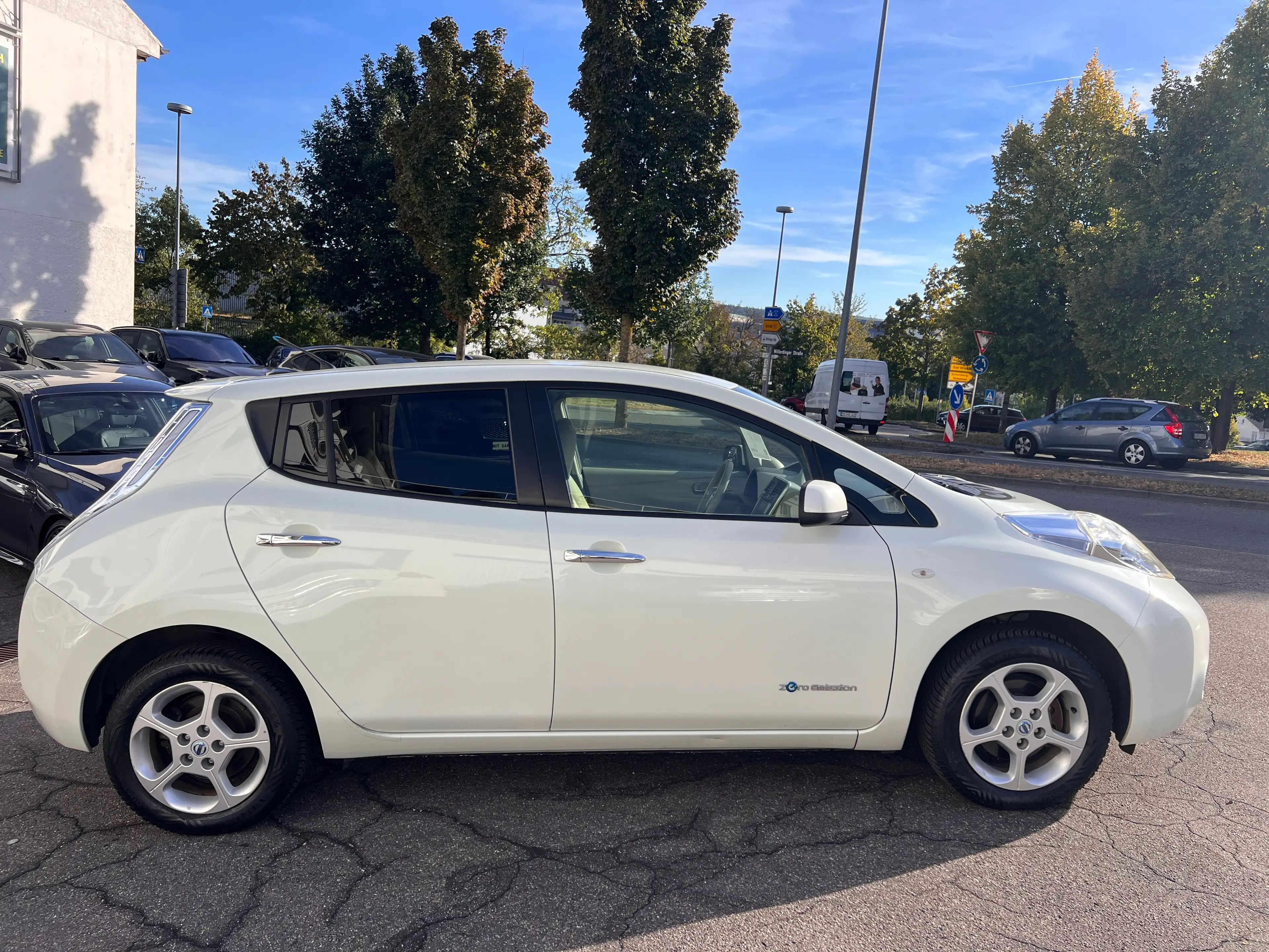 Nissan Leaf Basis — photo 8