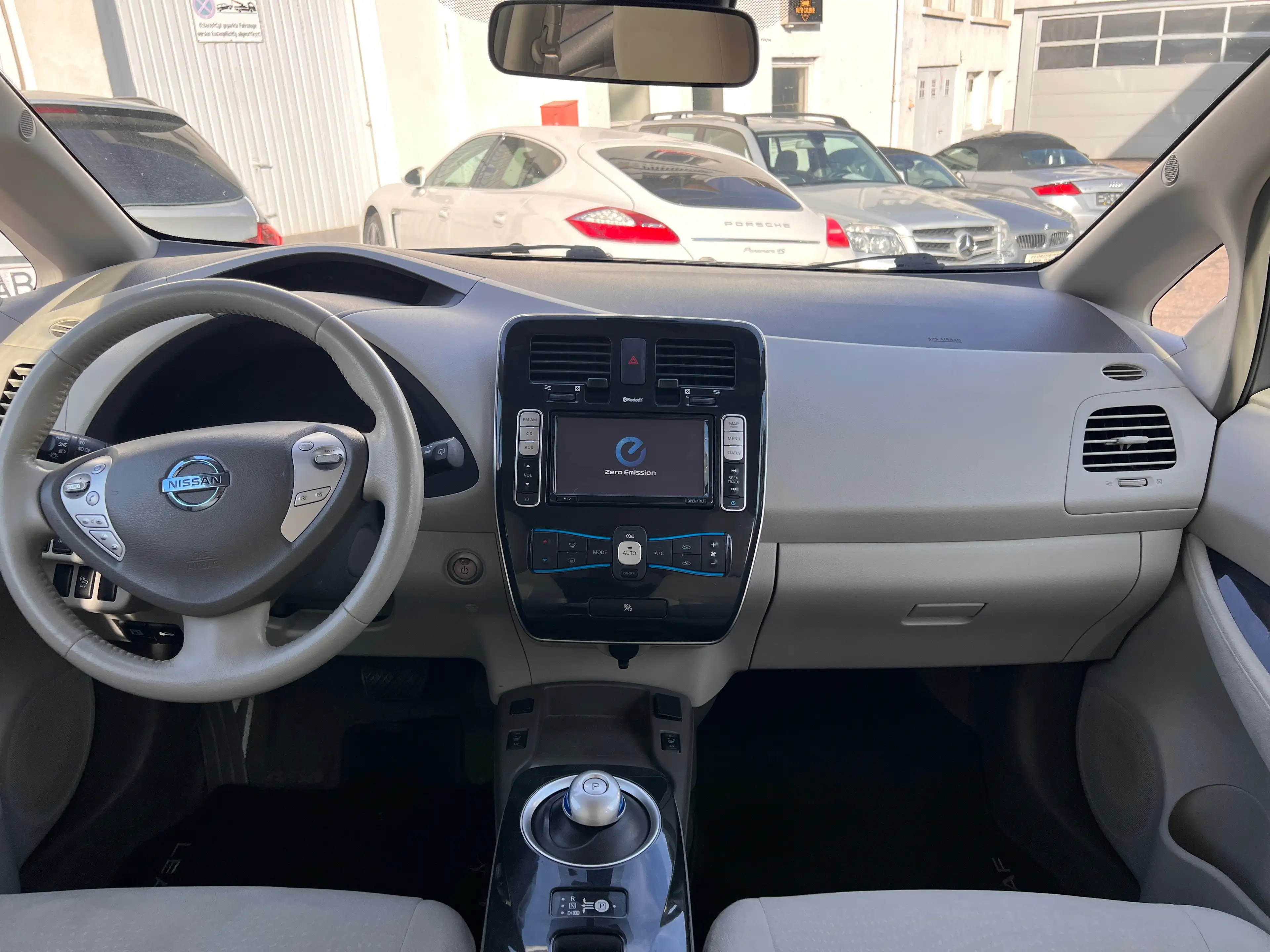 Nissan Leaf Basis — photo 9