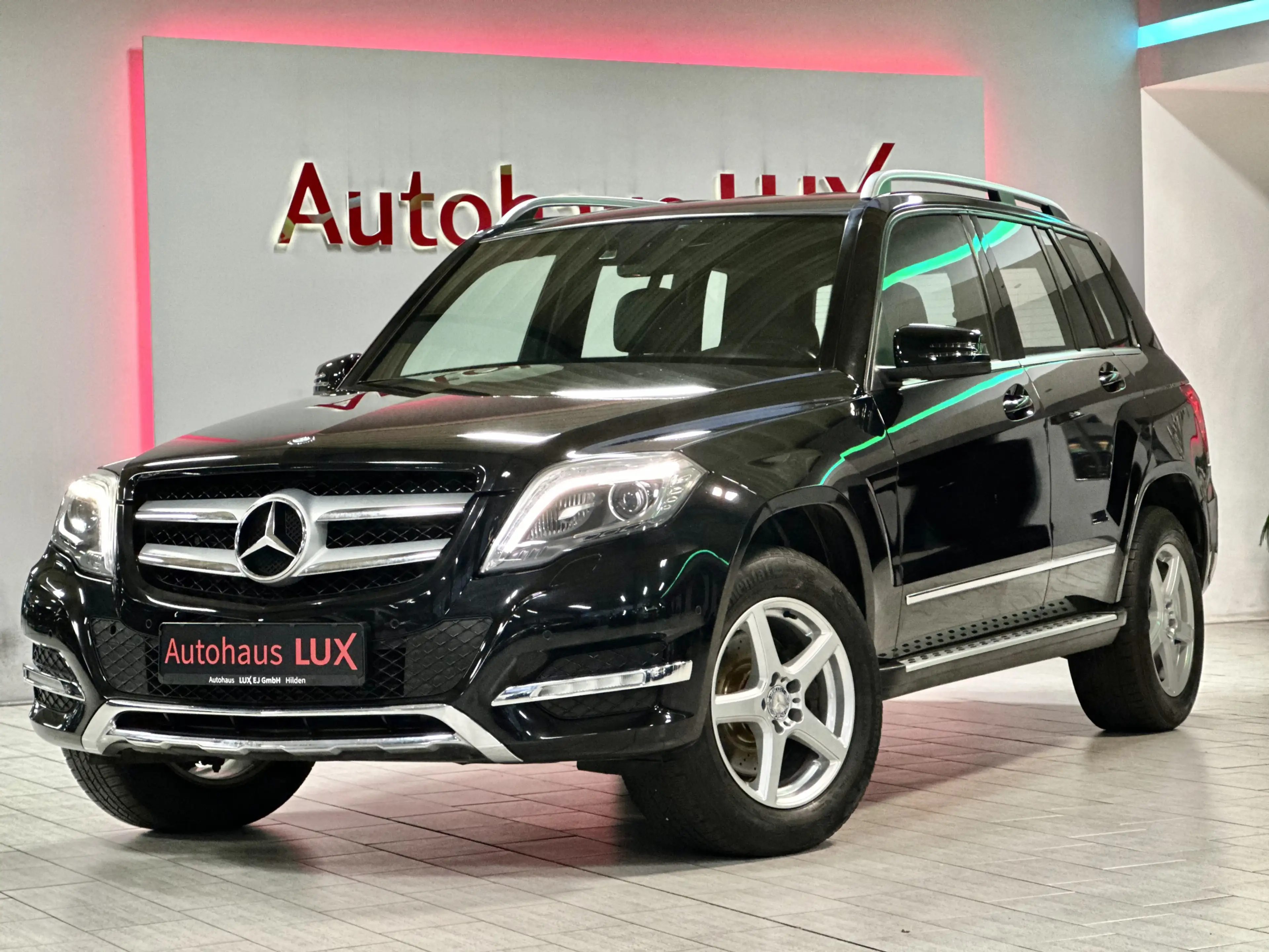 Mercedes-Benz GLK 350 4M*AHK*NAVI*BiXENON*ILS*SPUR*SPORT-PAKET — photo 3