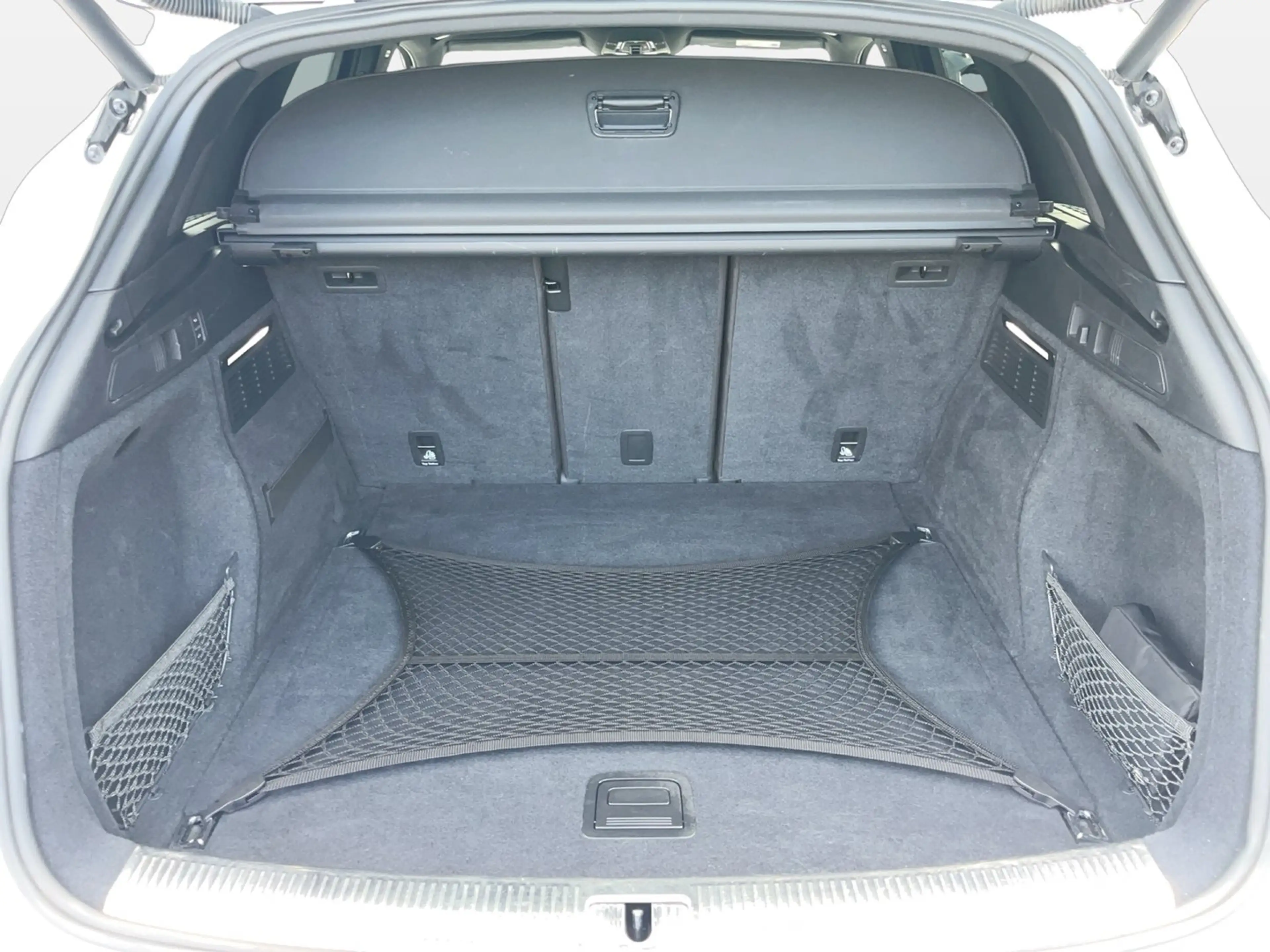 Audi SQ5 TDI quattro — photo 13