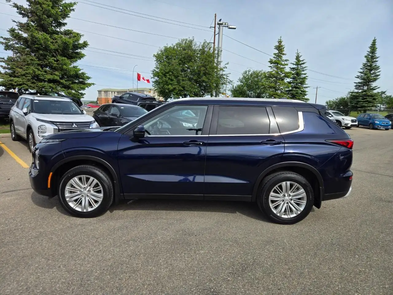 Mitsubishi Outlander снимка Mitsubishi Outlander