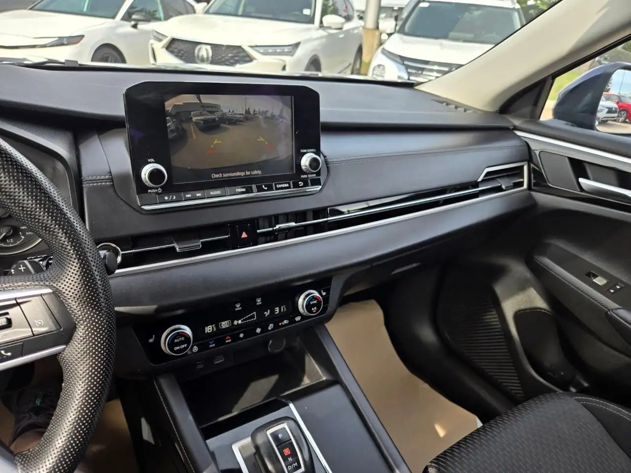 Mitsubishi Outlander снимка Mitsubishi Outlander
