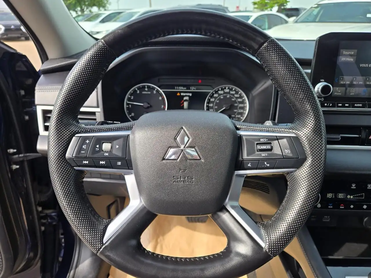 Mitsubishi Outlander снимка Mitsubishi Outlander